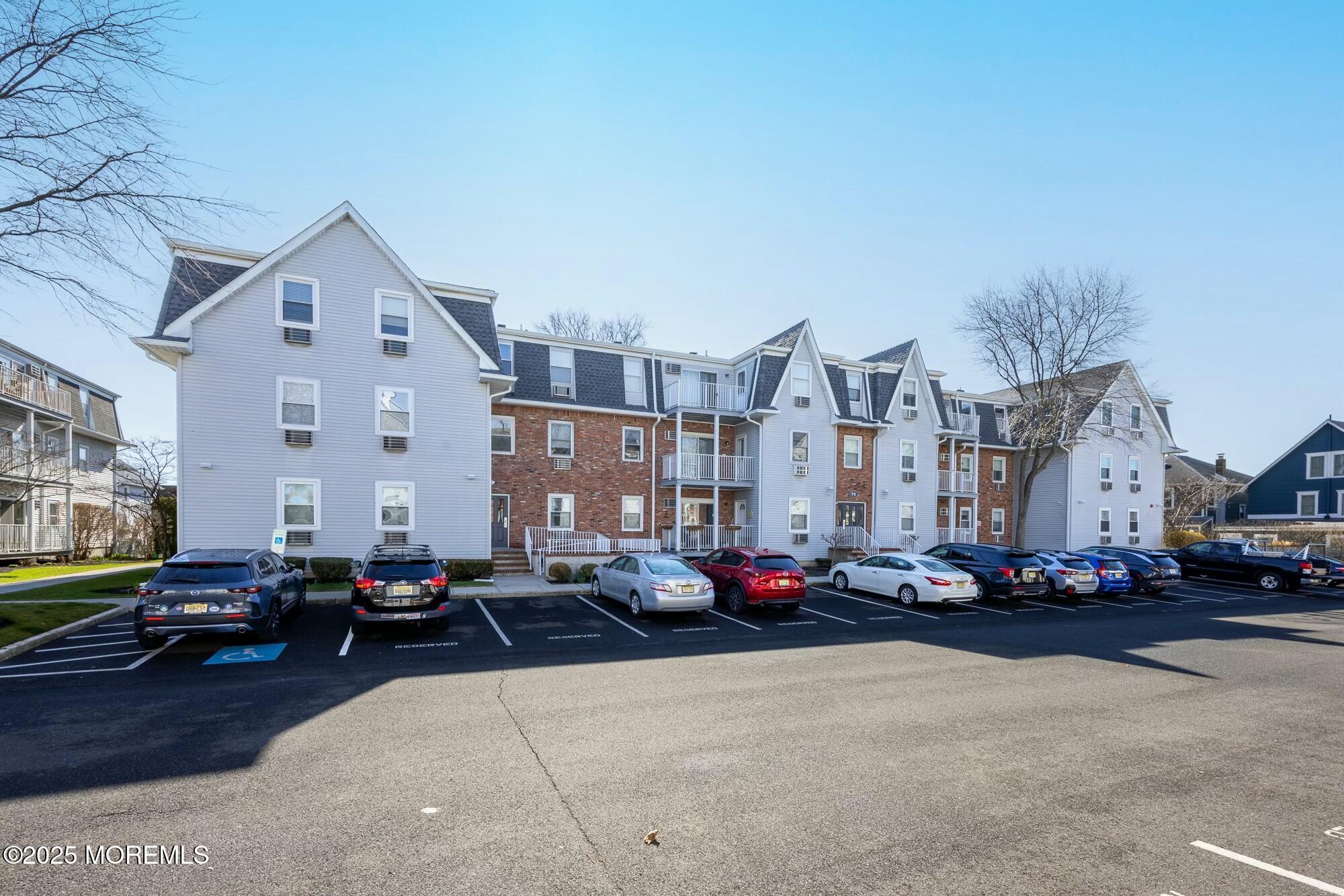 75 Whitefield Avenue, 413