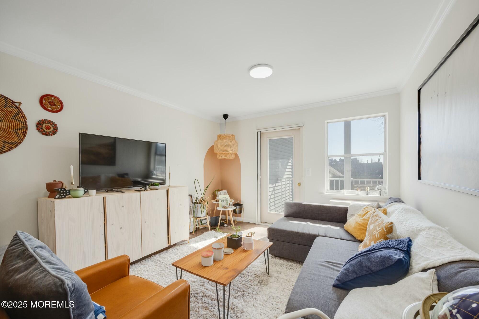 75 Whitefield Avenue, 413