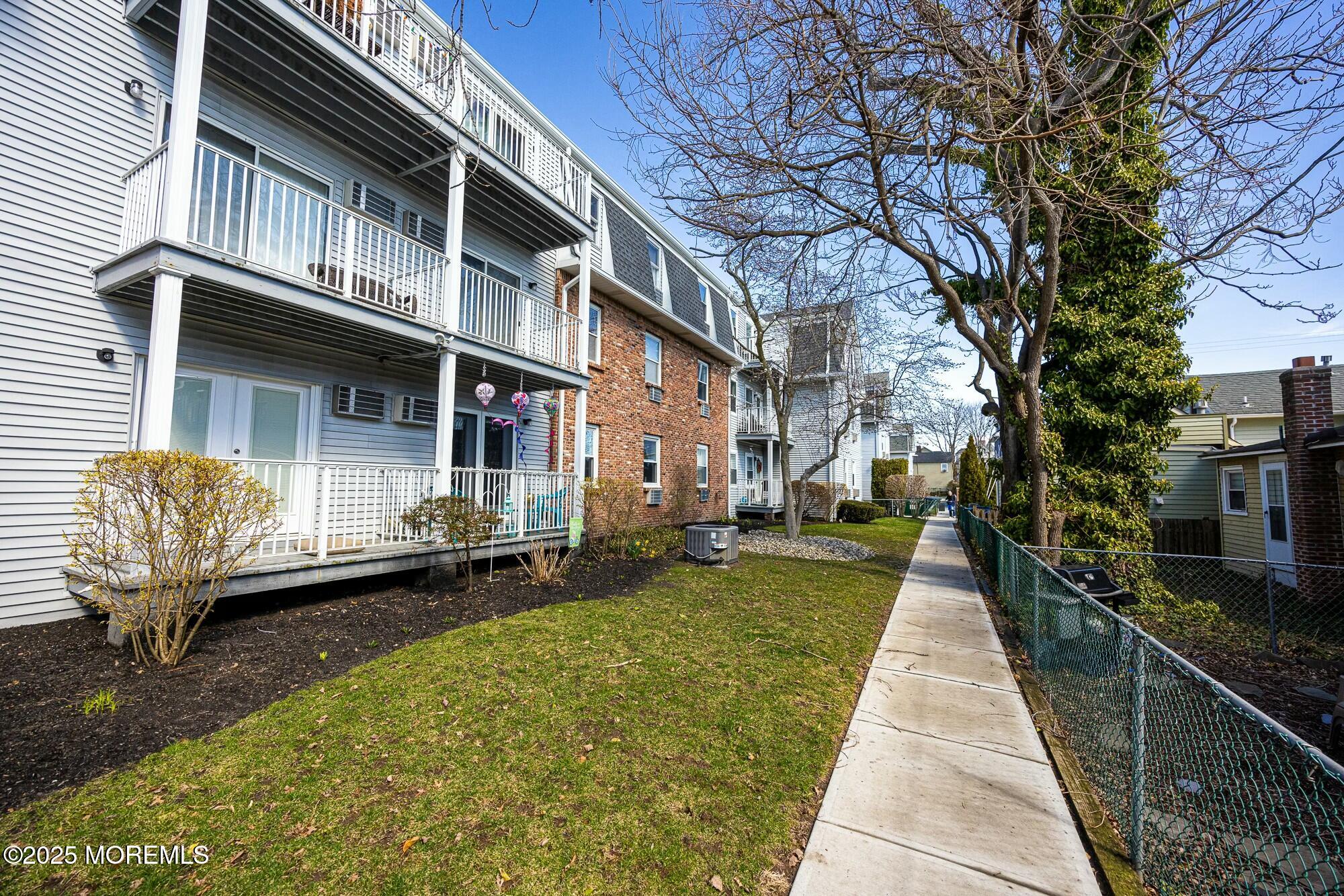 75 Whitefield Avenue, 413