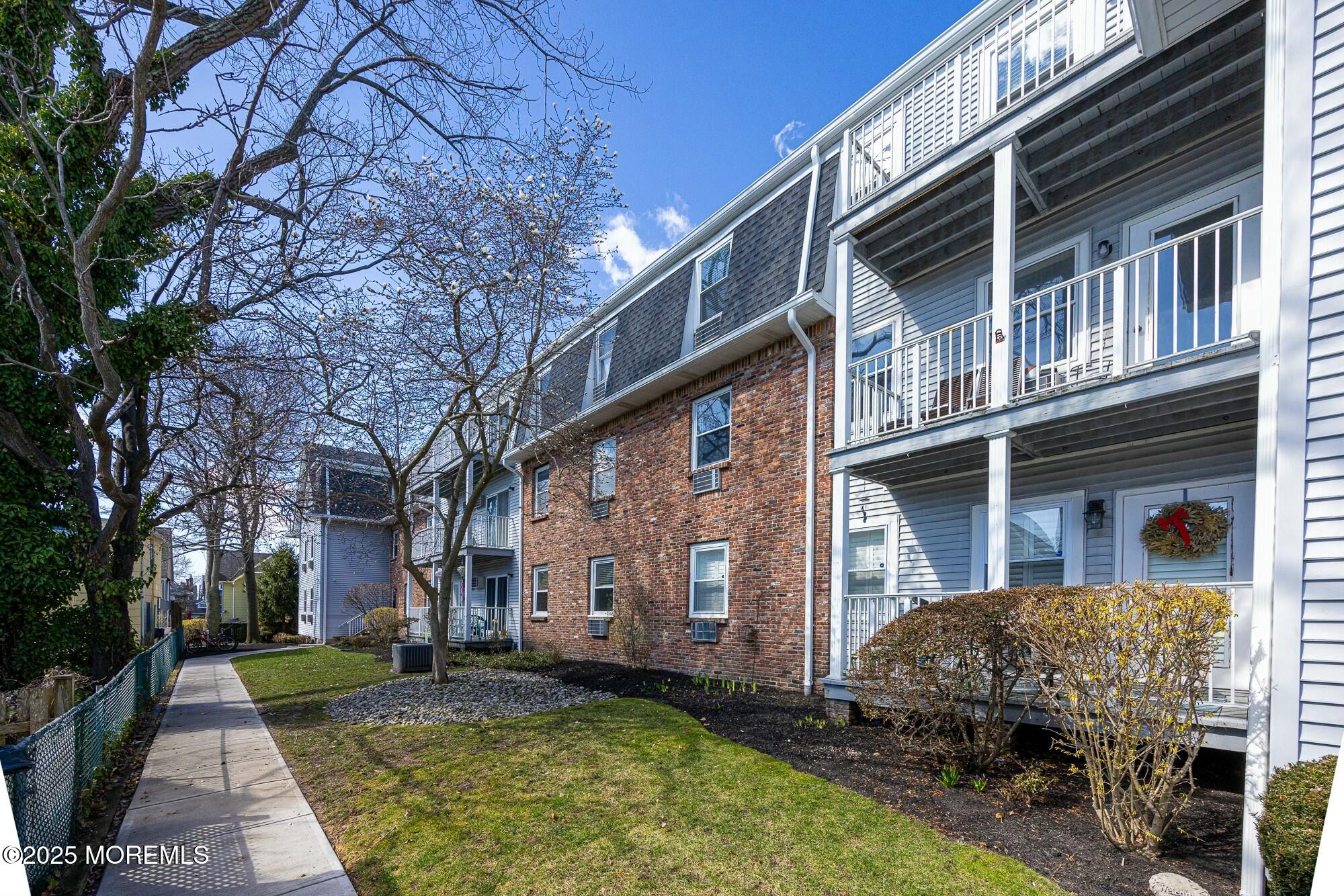 75 Whitefield Avenue, 413