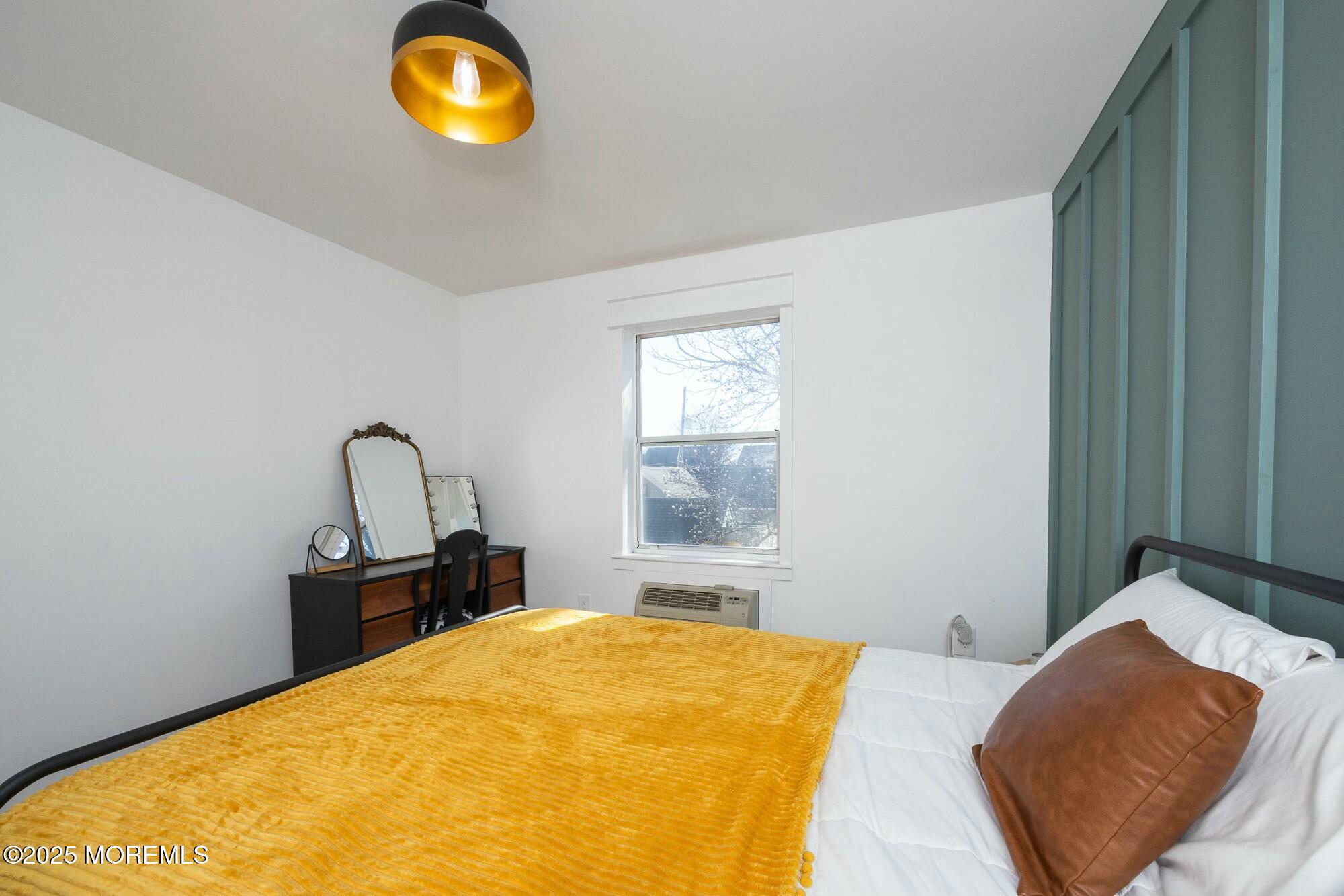 75 Whitefield Avenue, 413