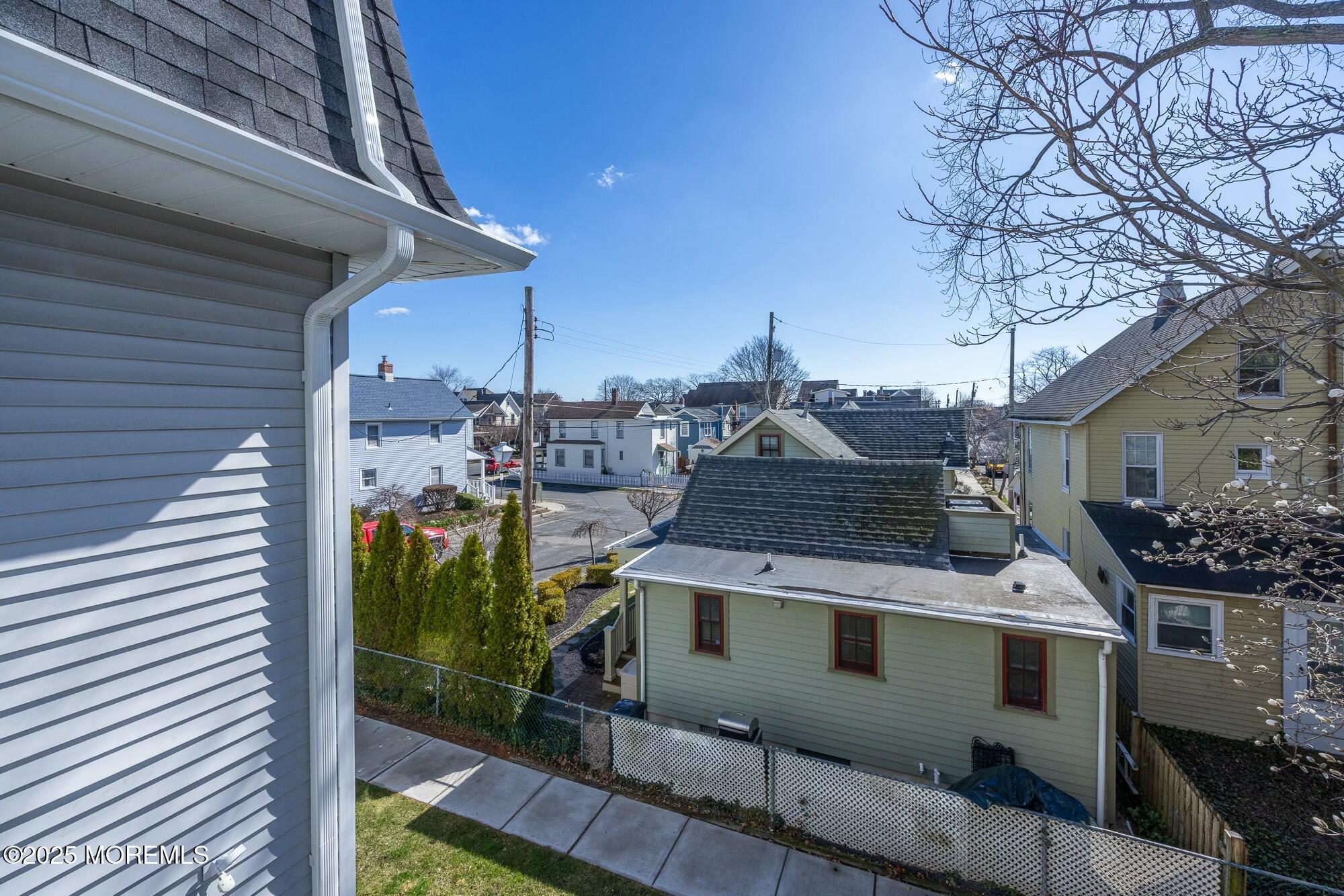 75 Whitefield Avenue, 413
