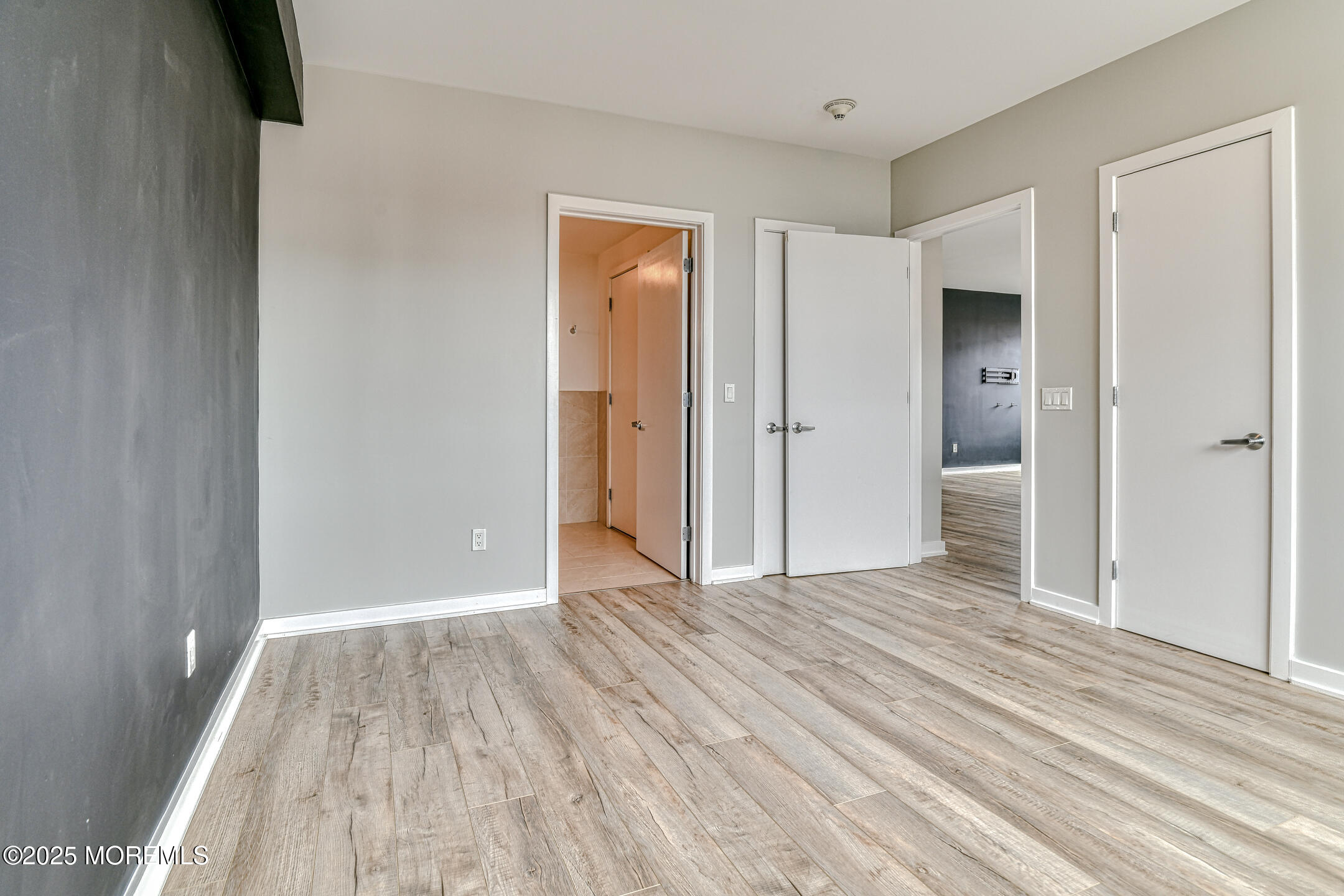 510 Monroe Avenue, 403