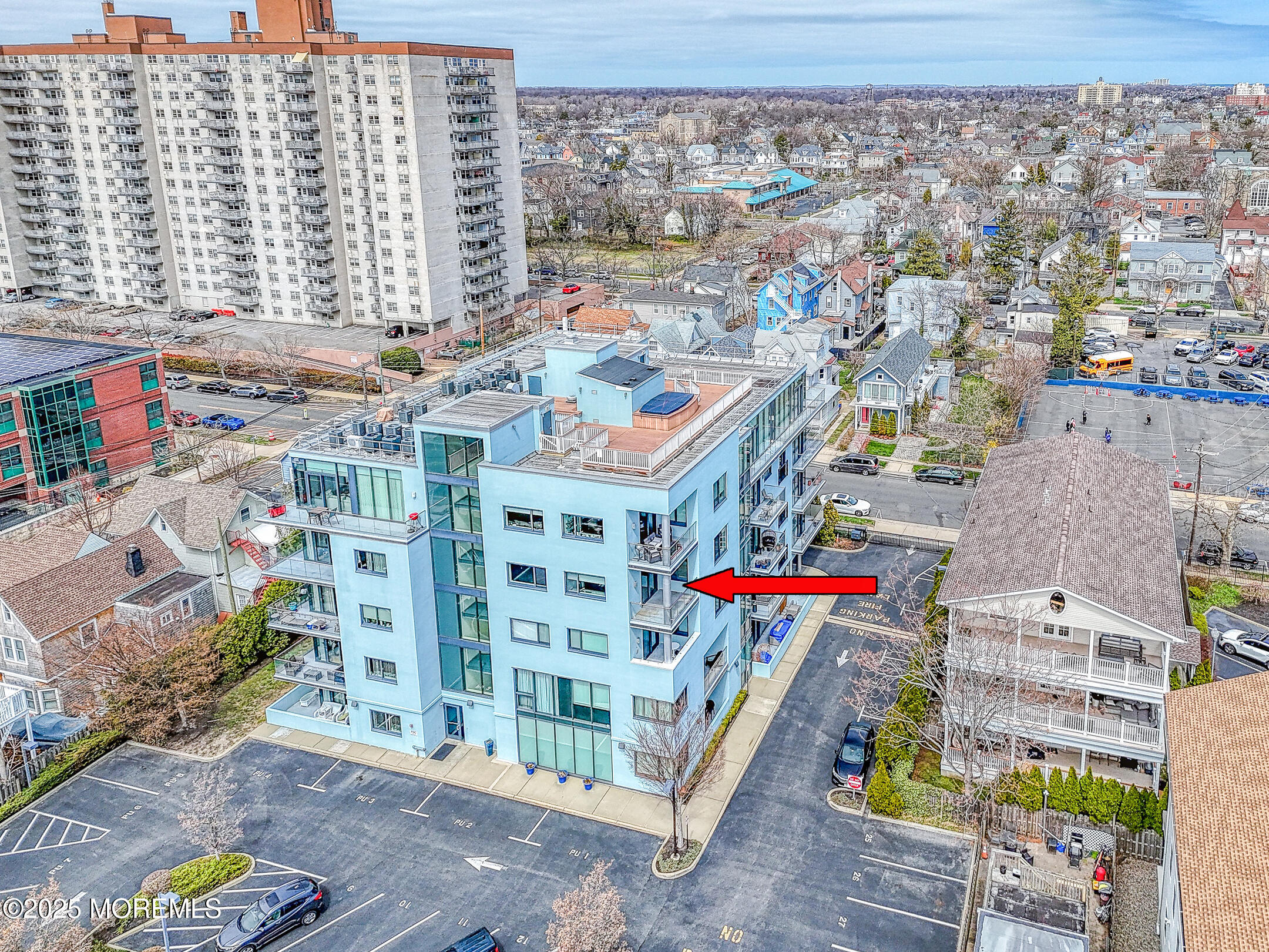 510 Monroe Avenue, 403