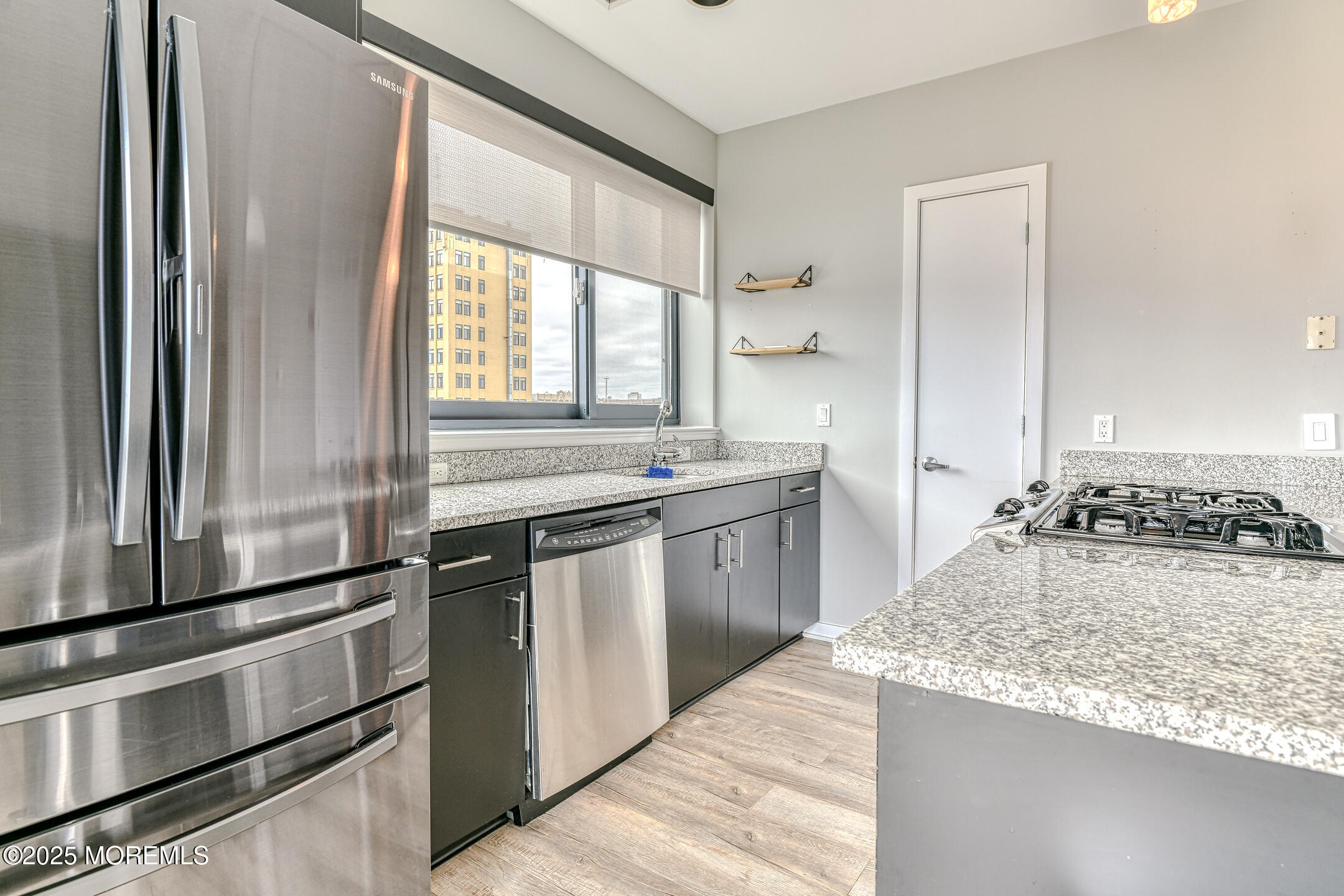 510 Monroe Avenue, 403