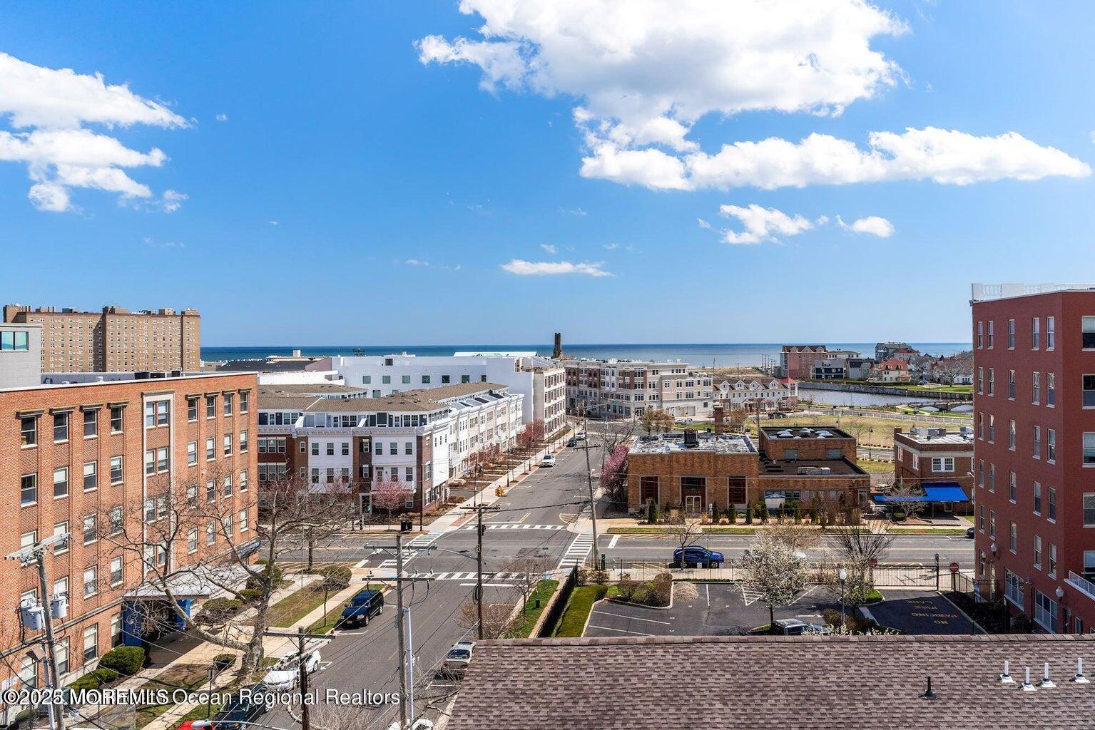 510 Monroe Avenue, 403