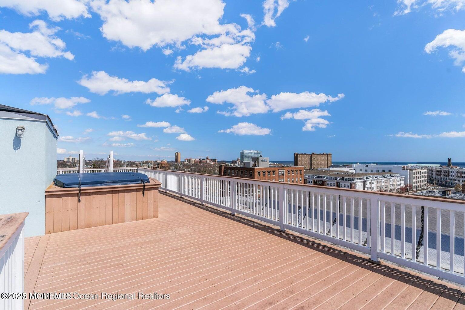 510 Monroe Avenue, 403