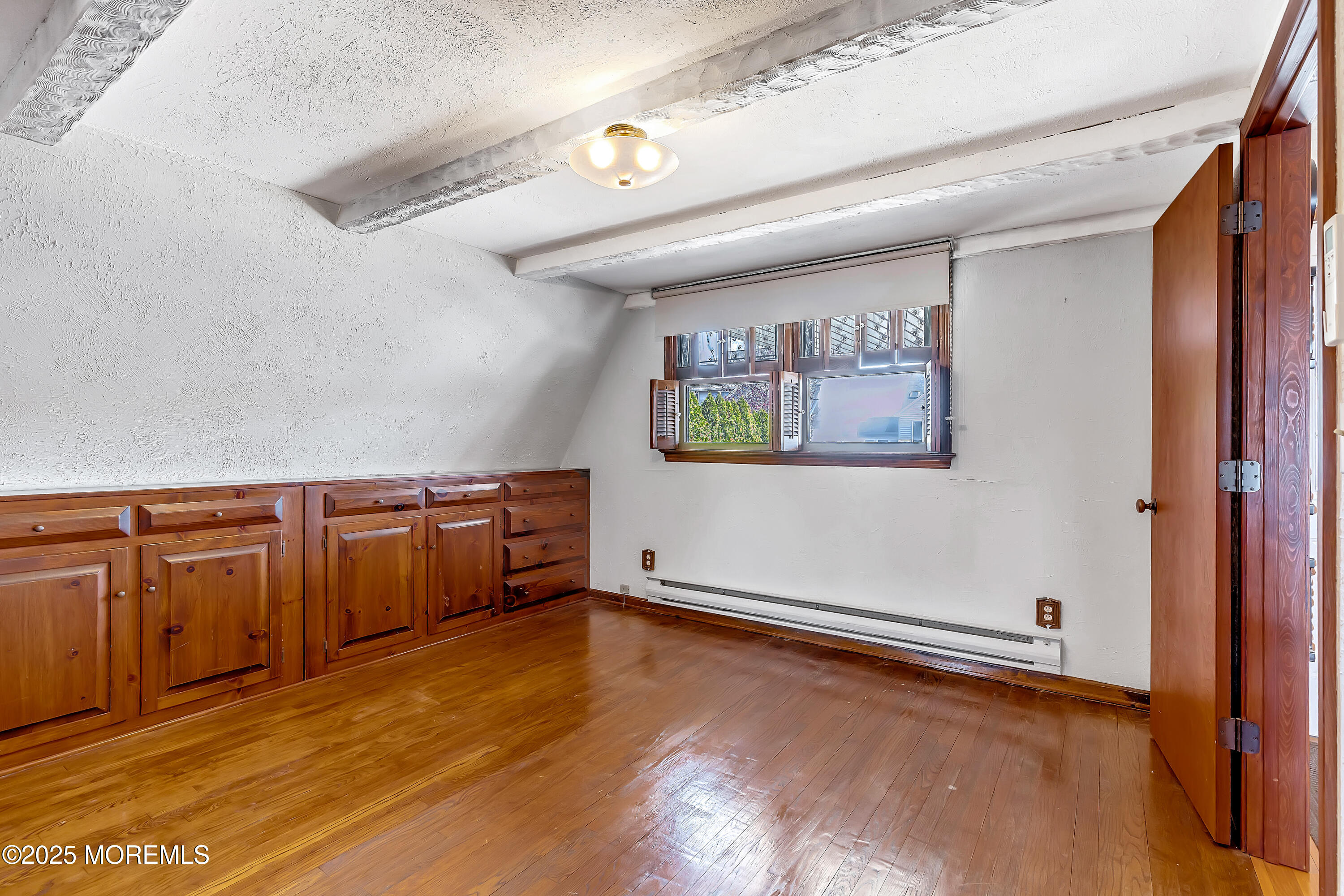 148 Royal Drive
