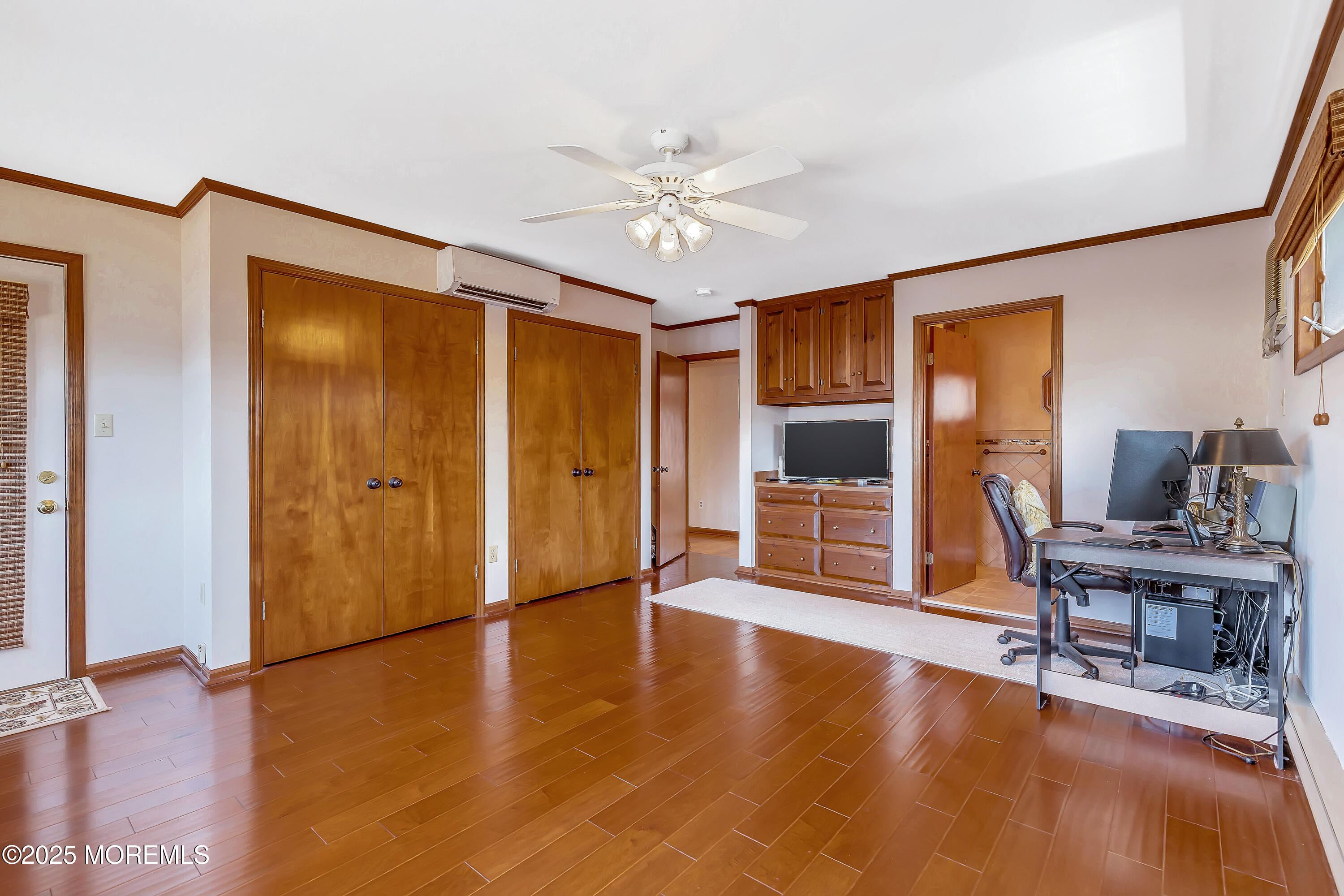 148 Royal Drive