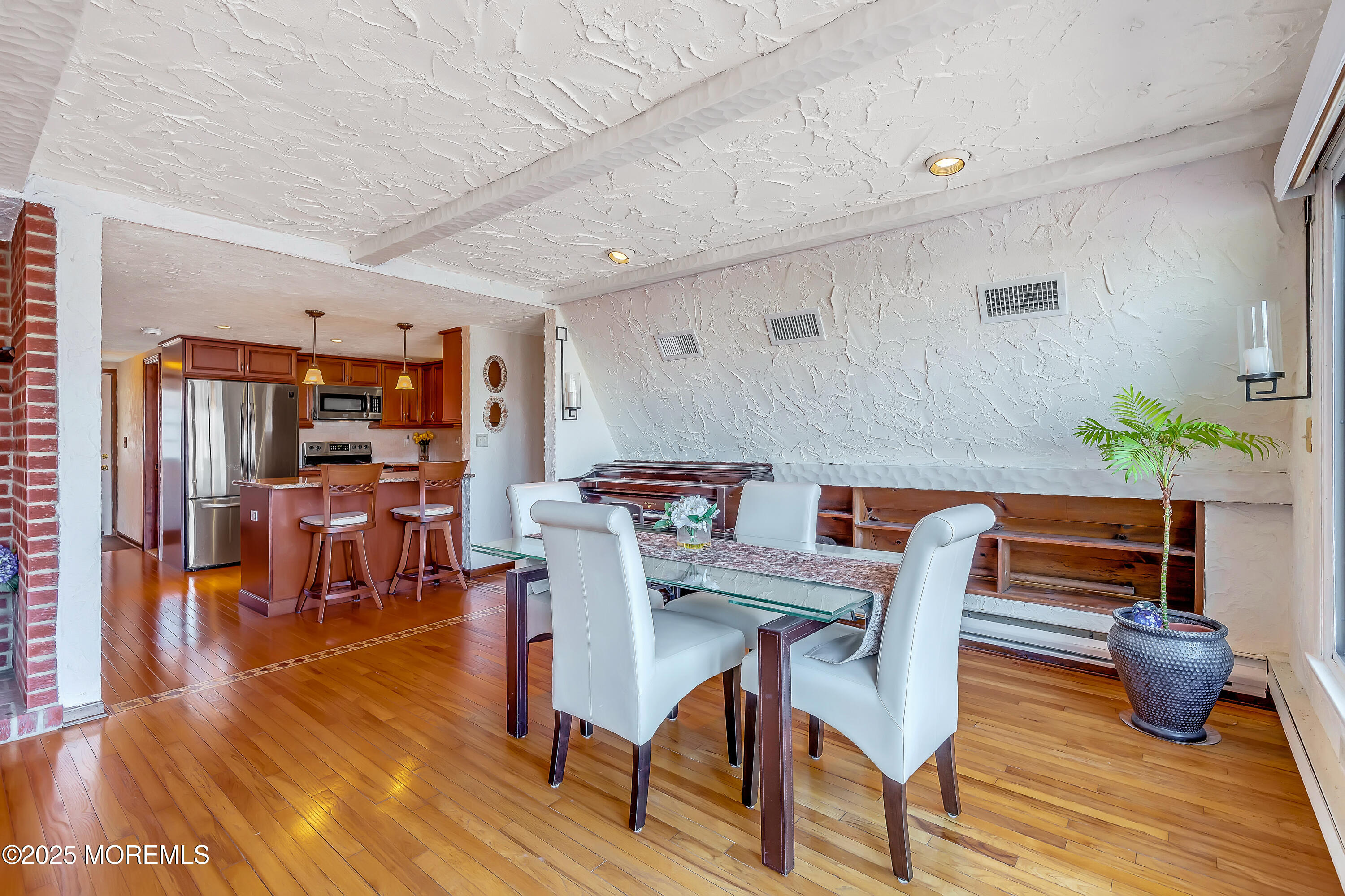 148 Royal Drive