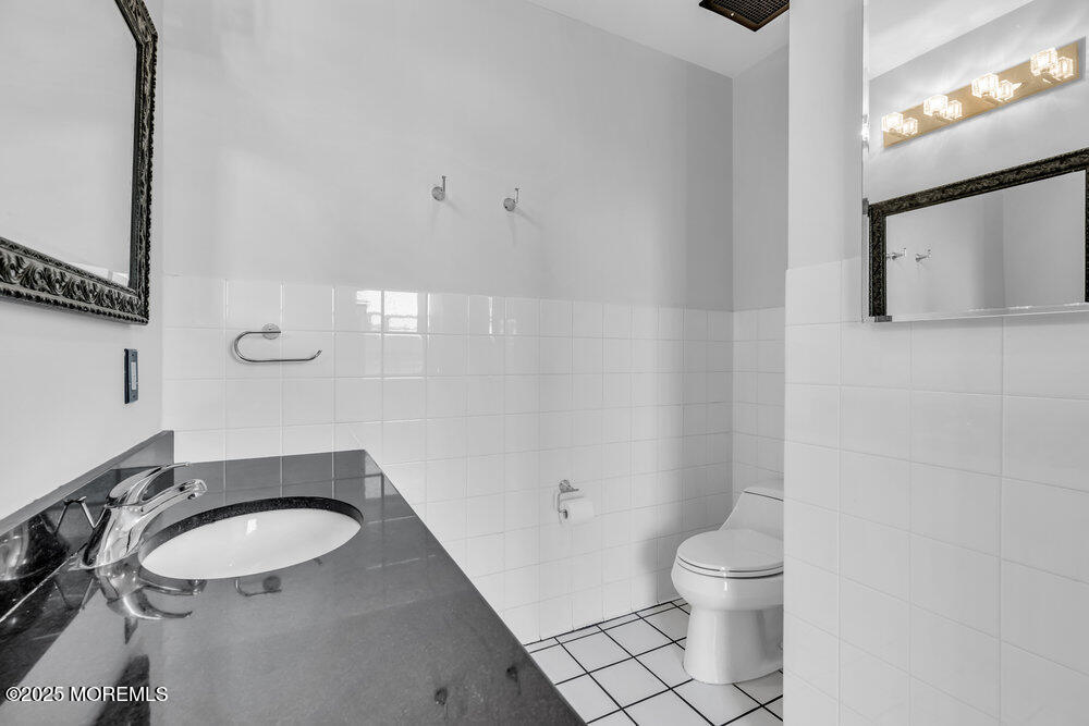 501 Grand Avenue, 4D