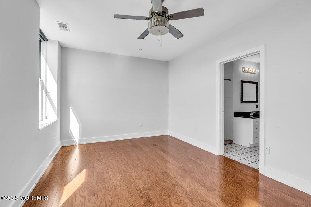 501 Grand Avenue, 4D