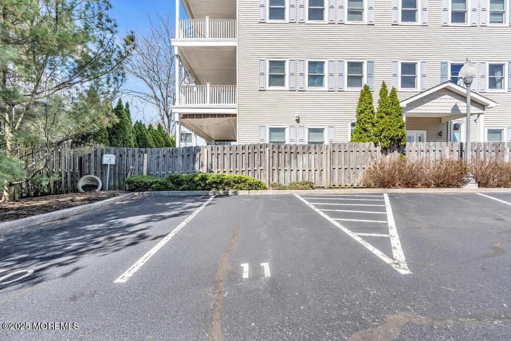 501 Grand Avenue, 4D