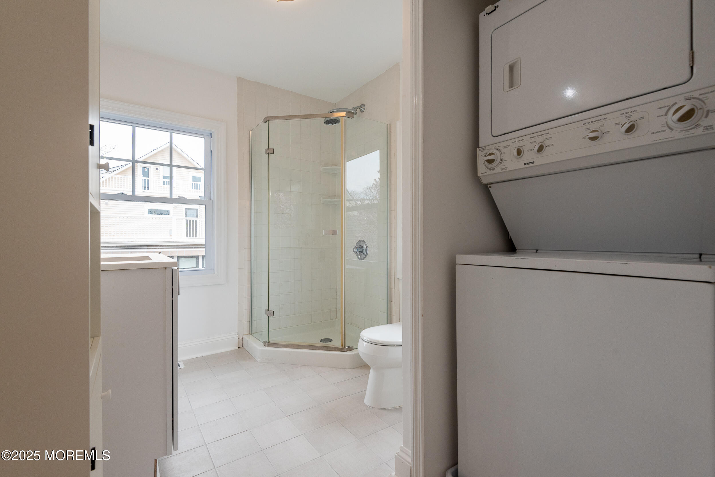 511 Asbury Avenue, Carriage House