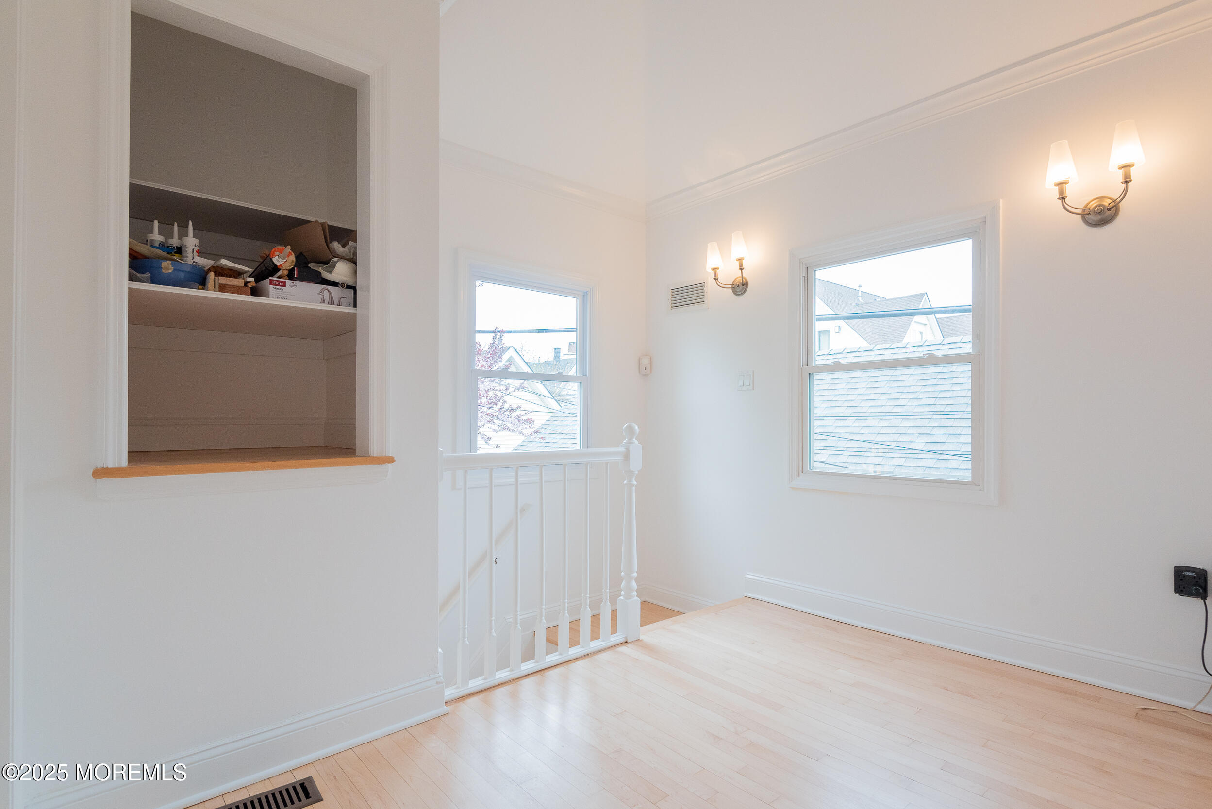511 Asbury Avenue, Carriage House