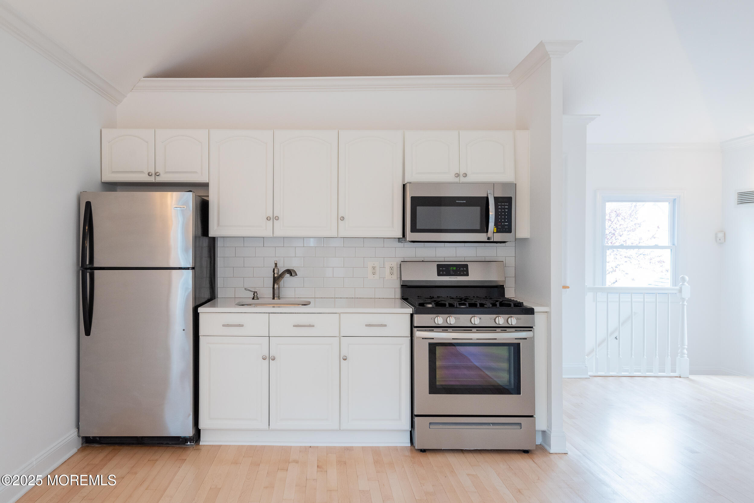 511 Asbury Avenue, Carriage House