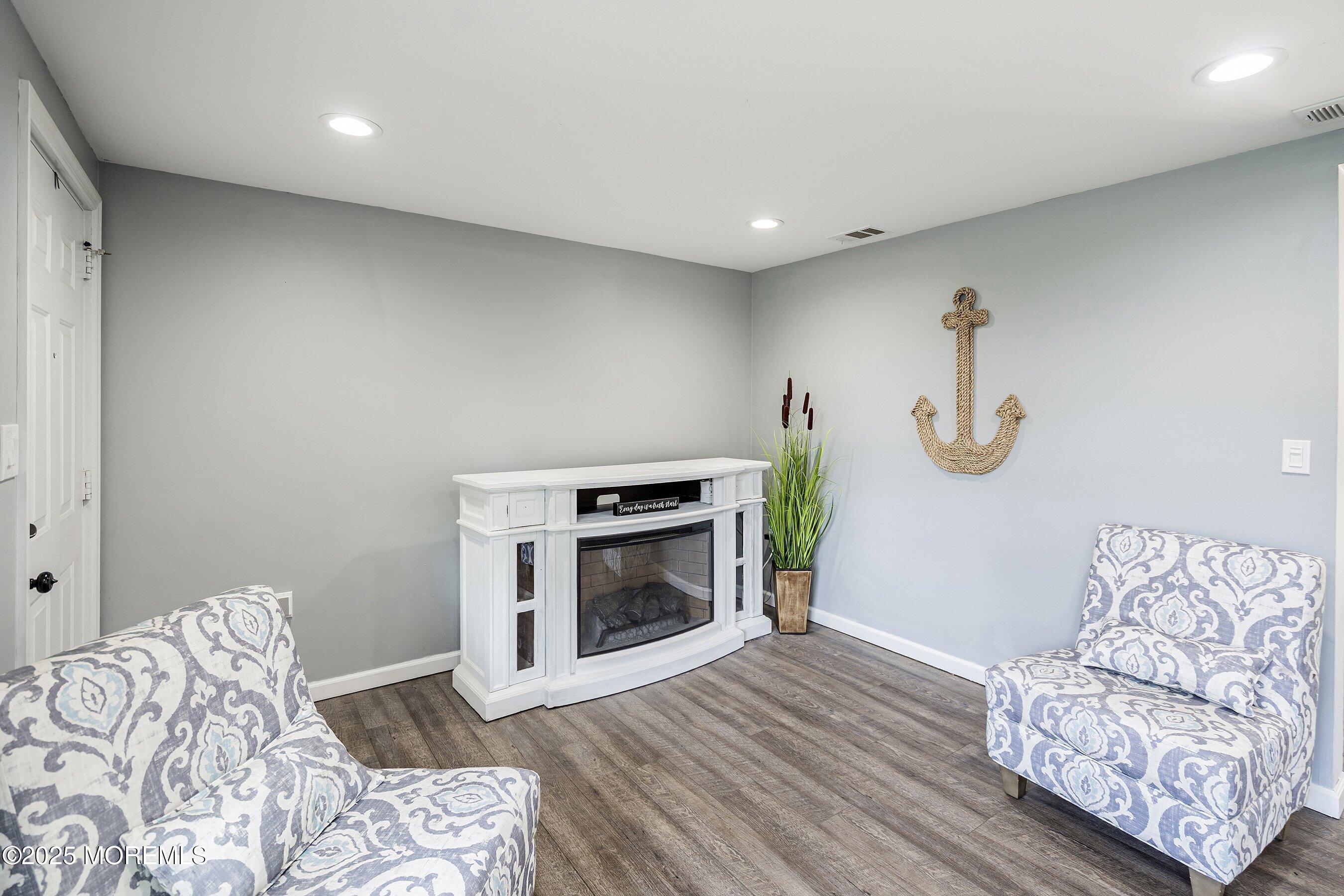 4 Barkalow Avenue