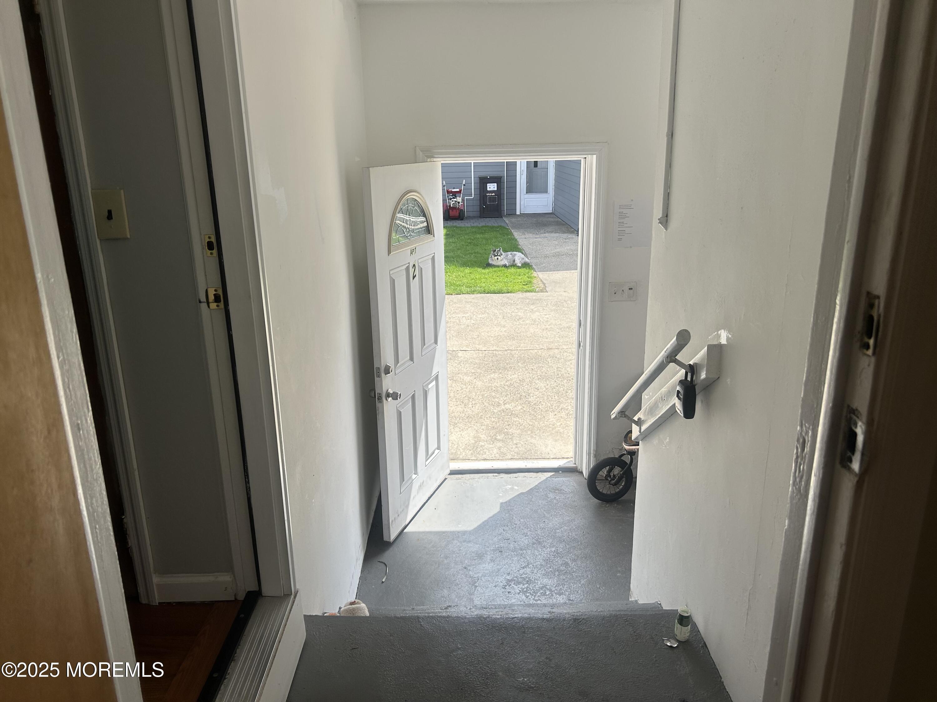 819 16th Avenue, 1