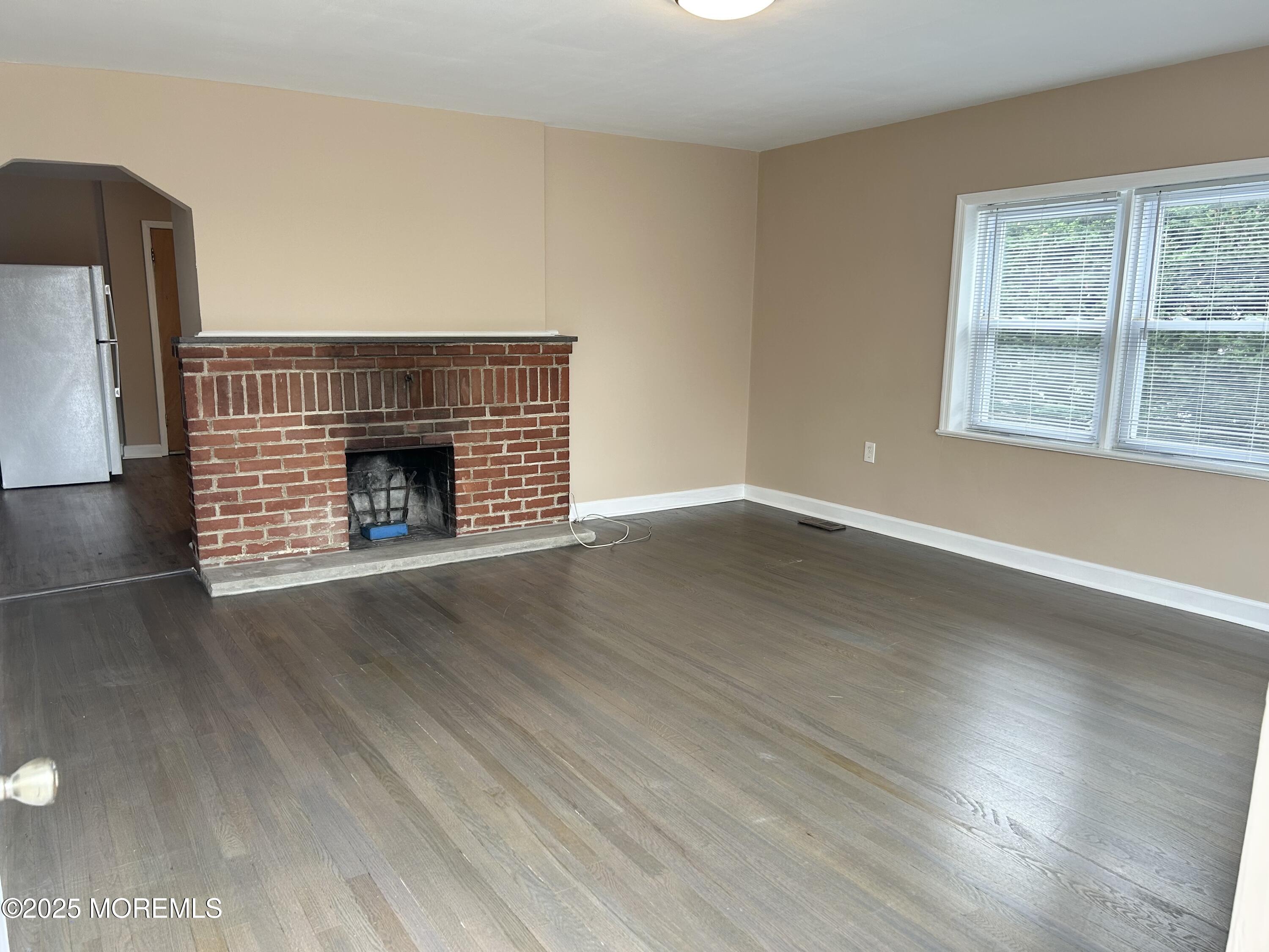 819 16th Avenue, 1