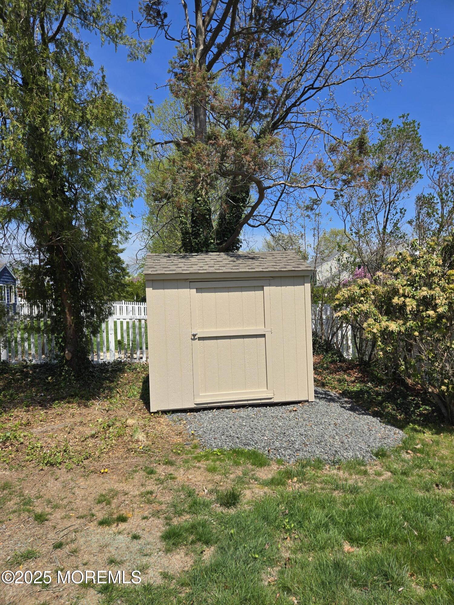 66 Poplar Avenue