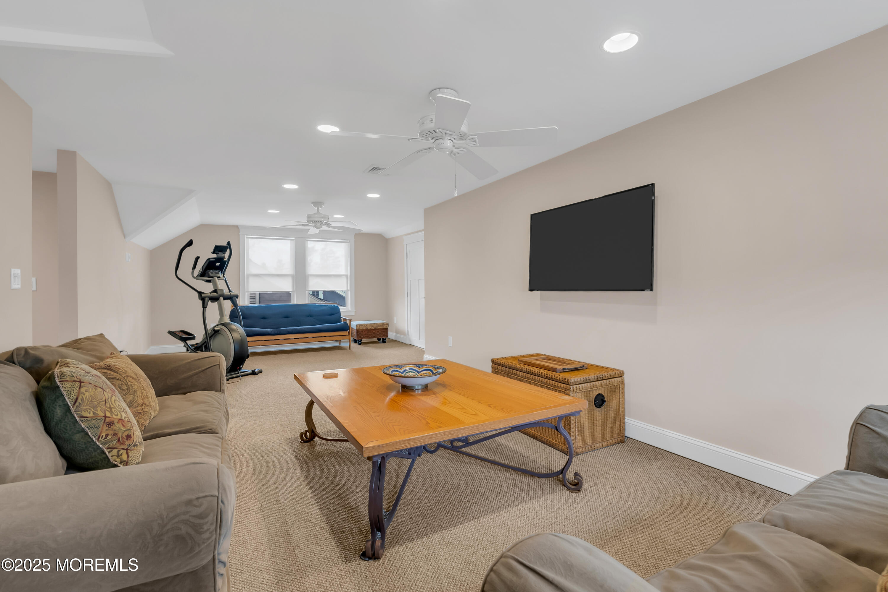 3 Sunset Drive
