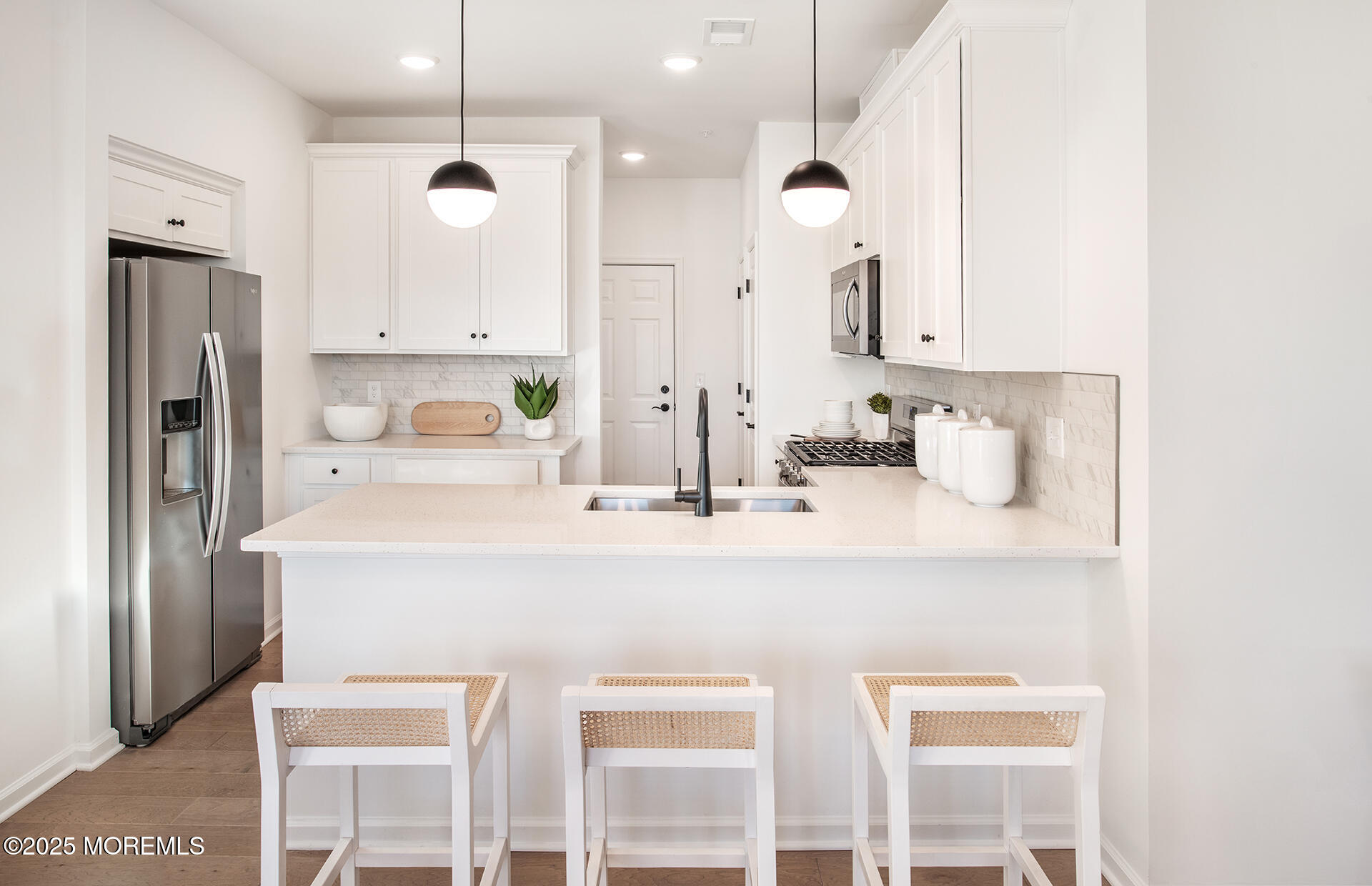 201 Sunset Avenue, 108
