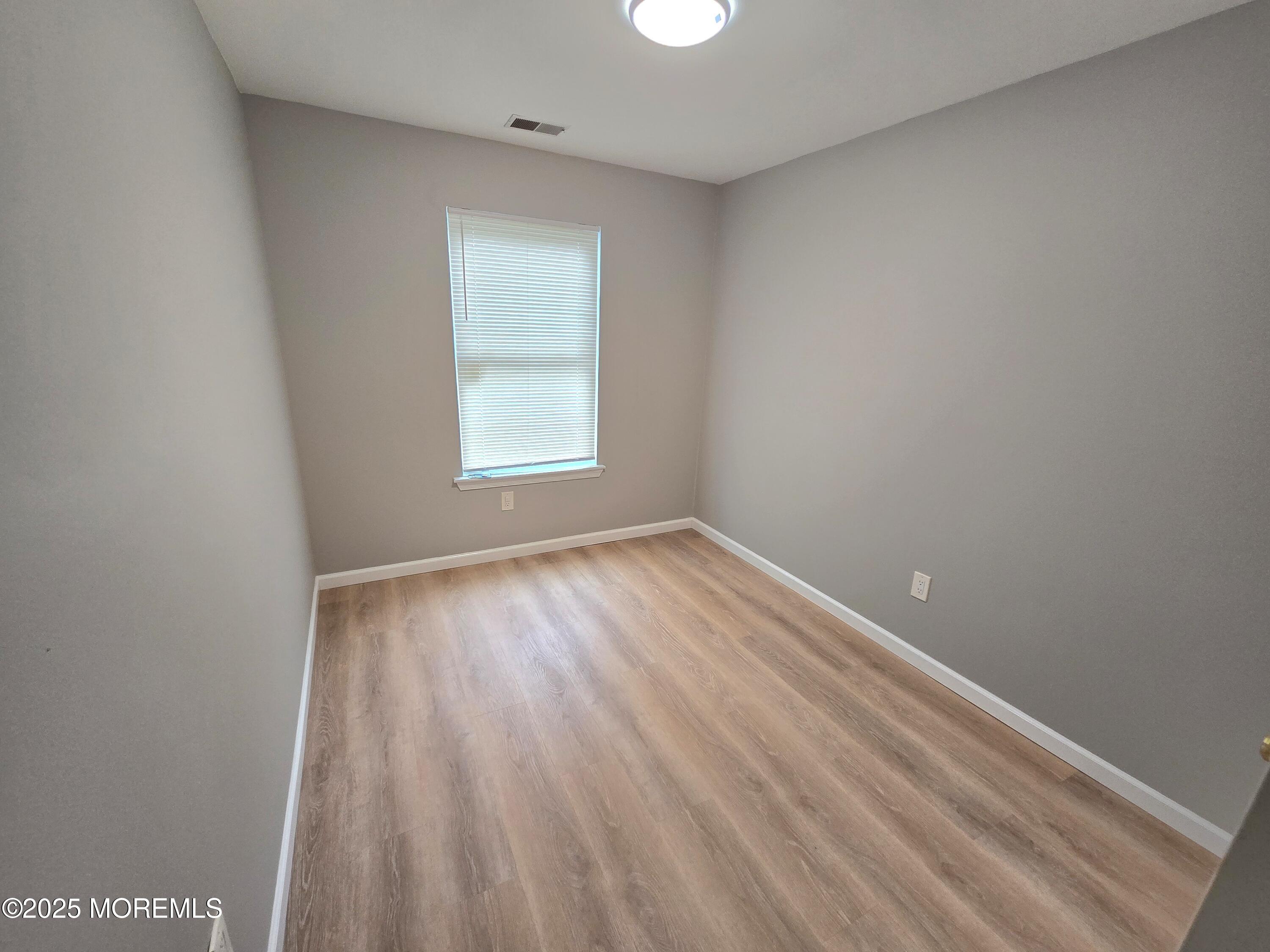 73 Des Moines Court