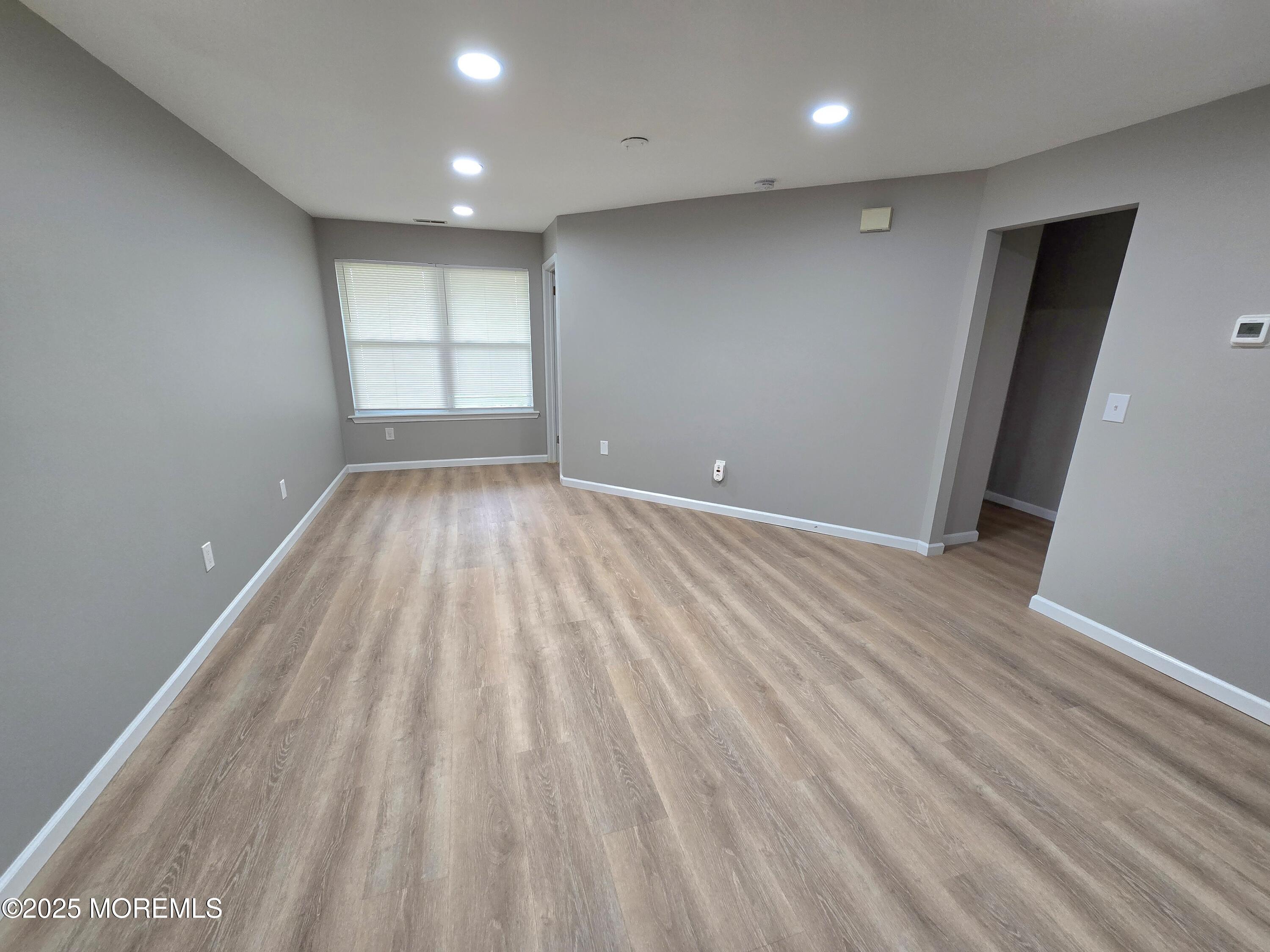 73 Des Moines Court