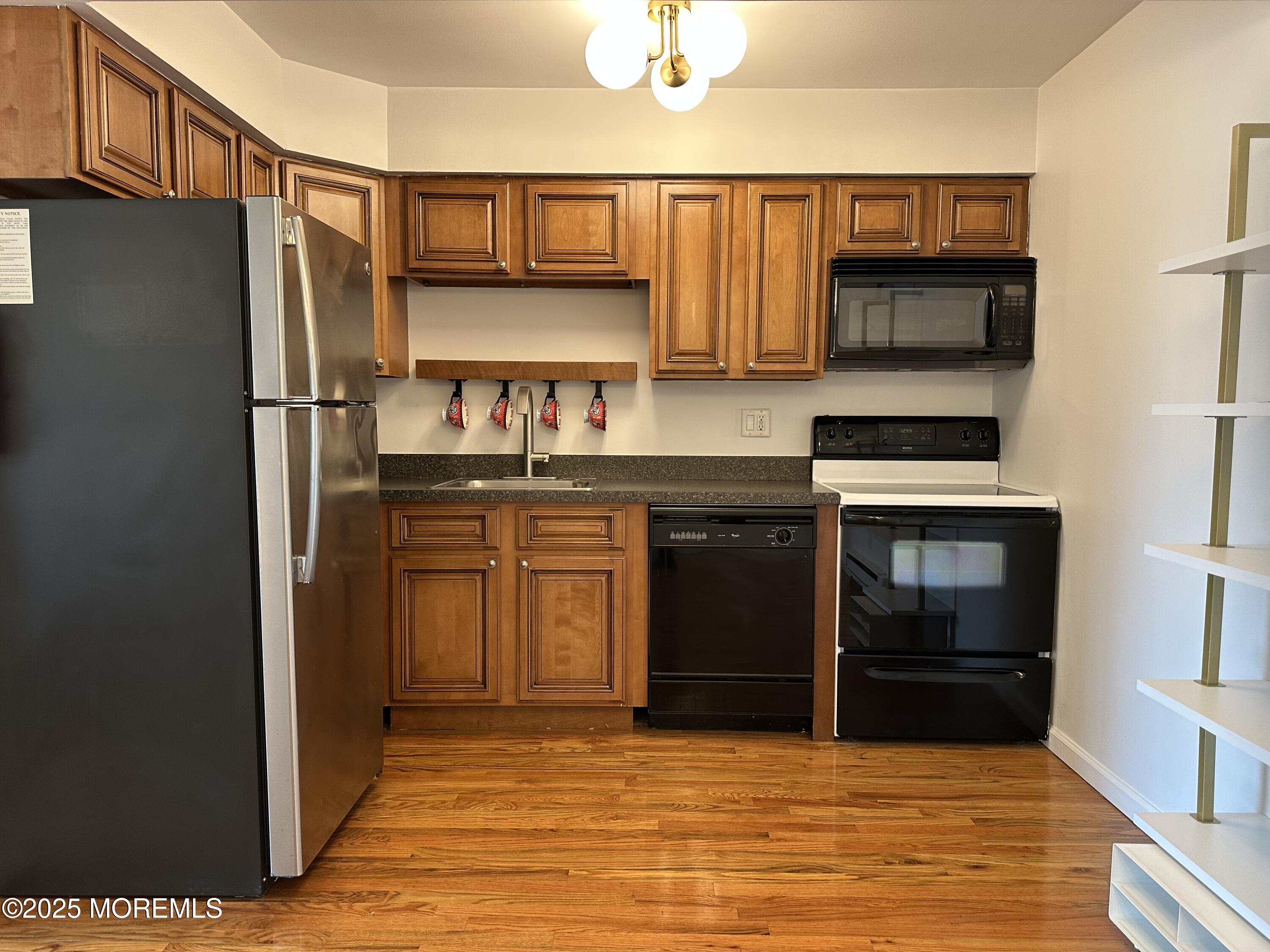 1382 Ocean Avenue, A4