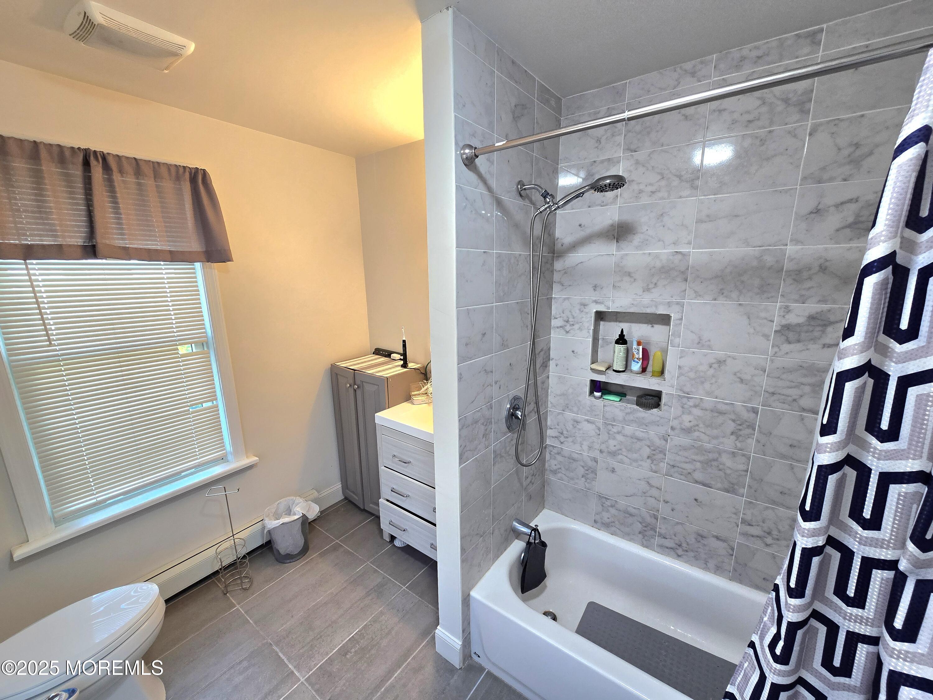 406 4th Avenue, 3
