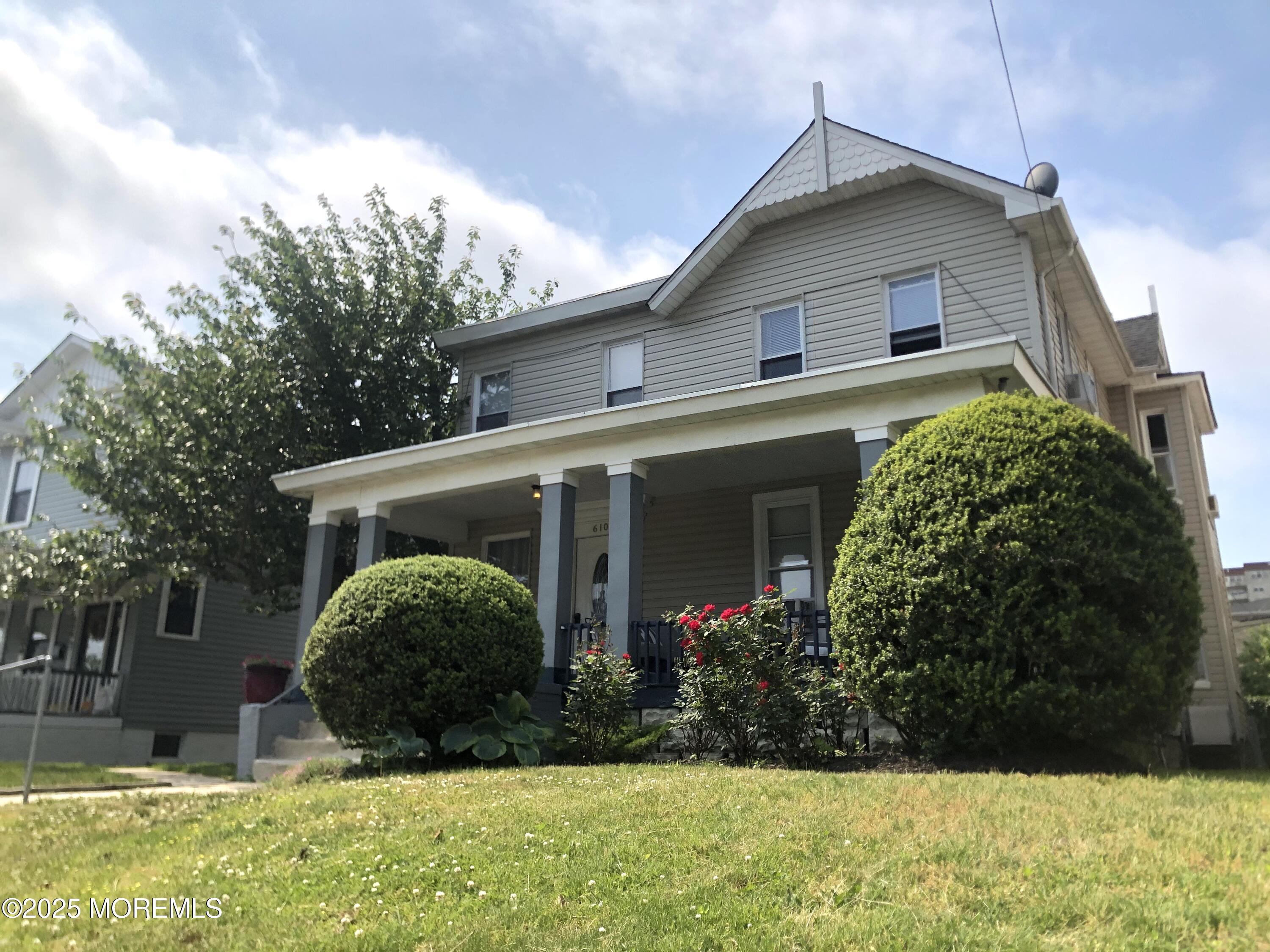 610 1st Avenue, 2