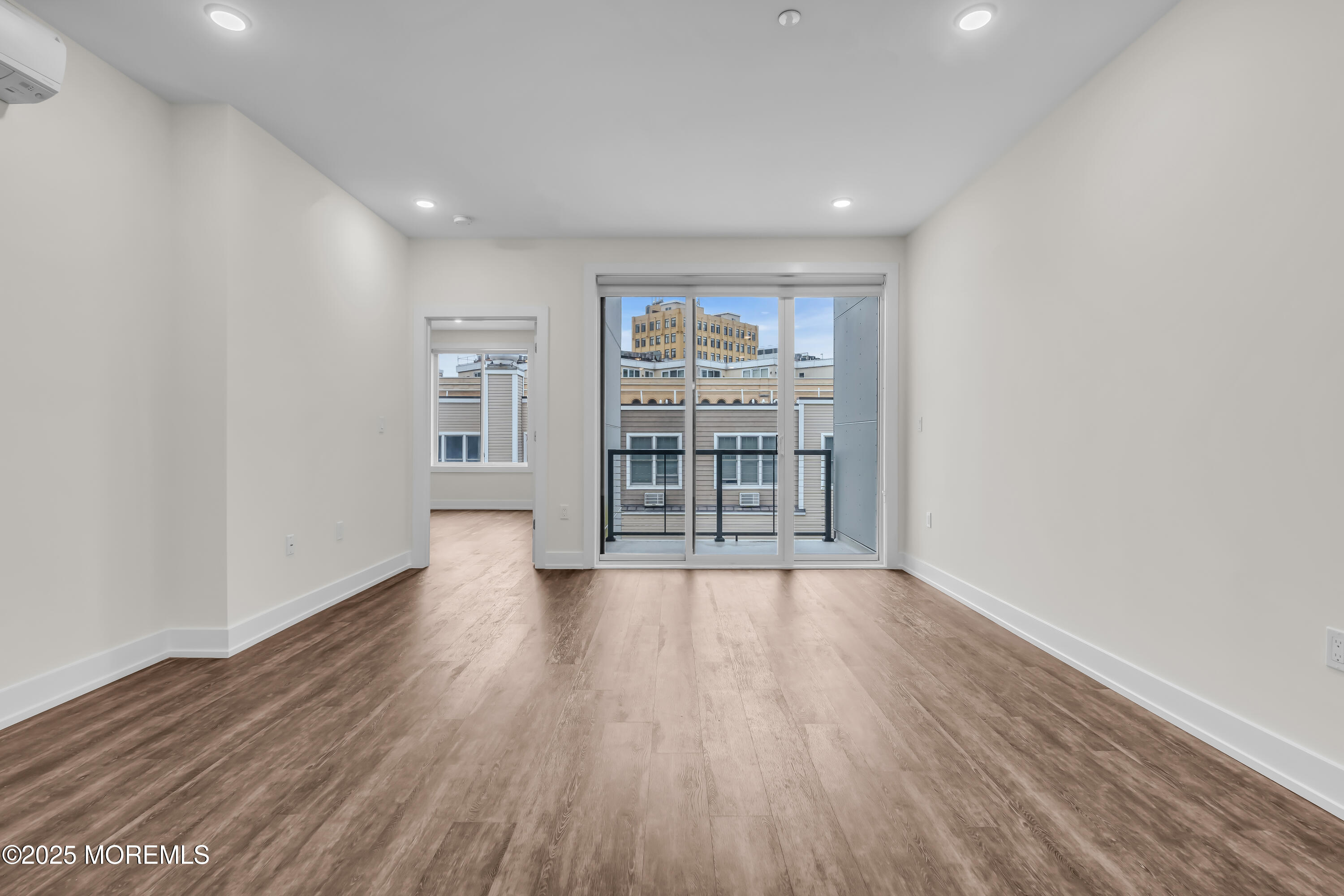 521 Lake Avenue 415