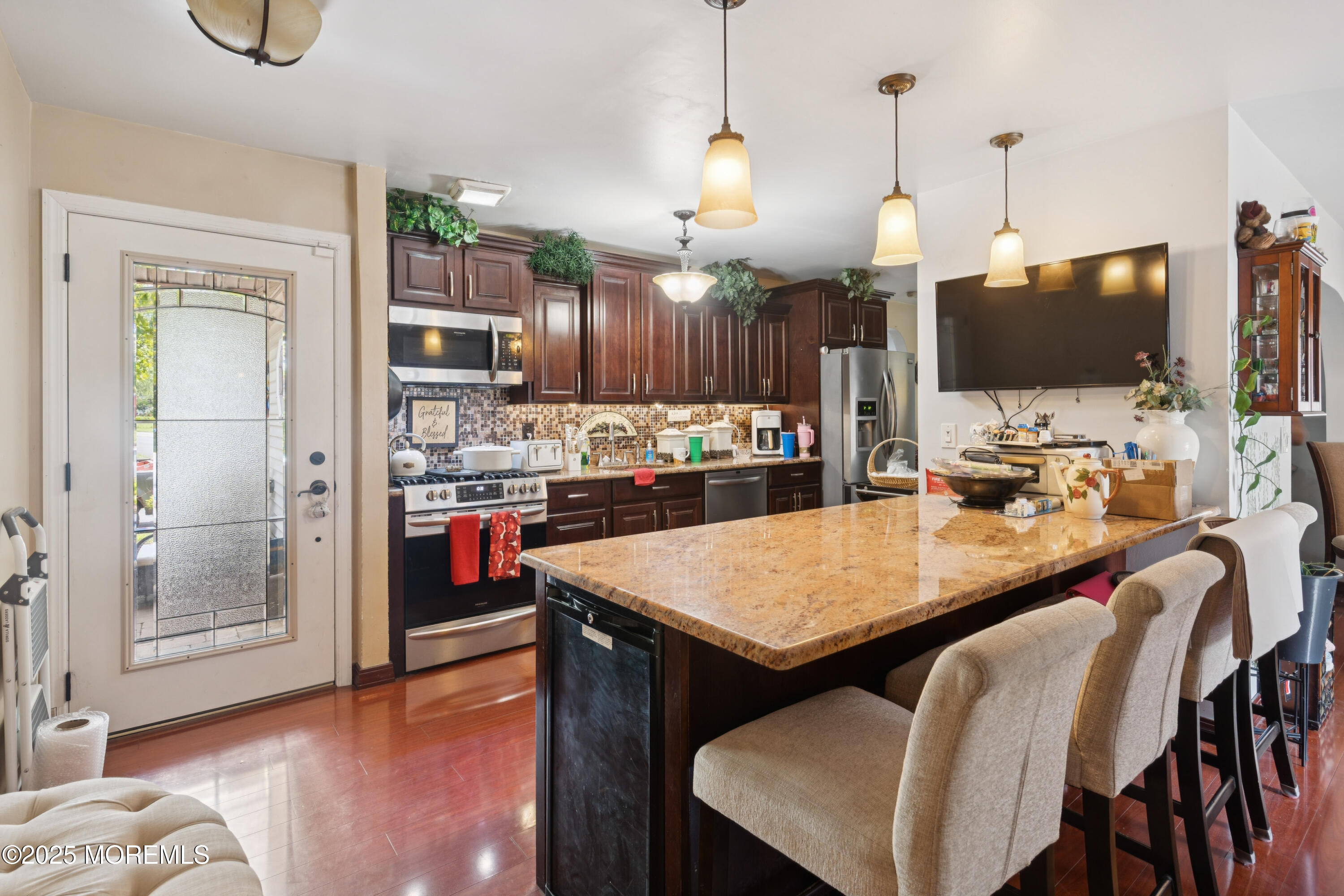 113 Sunshine Parkway