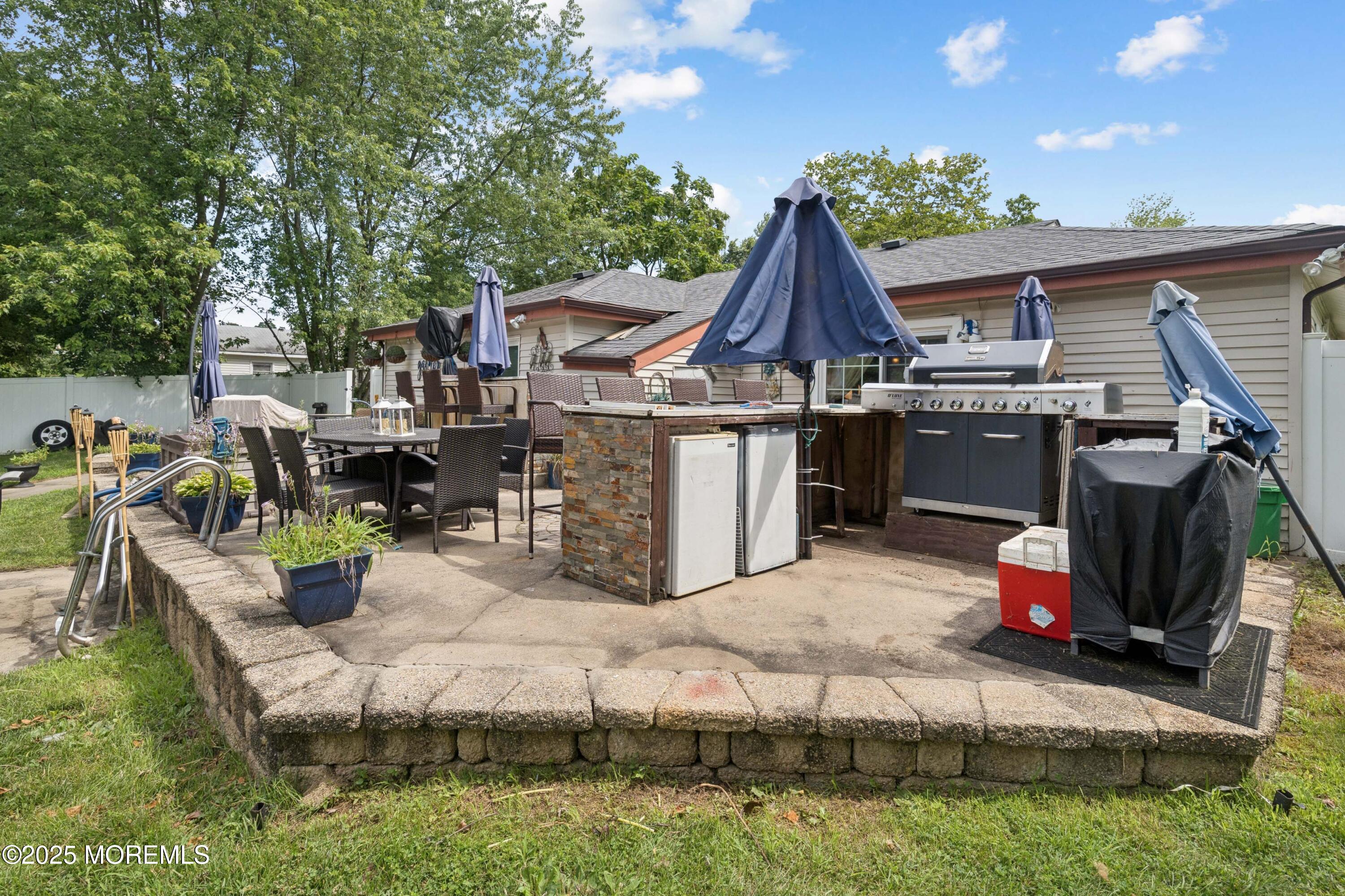 113 Sunshine Parkway