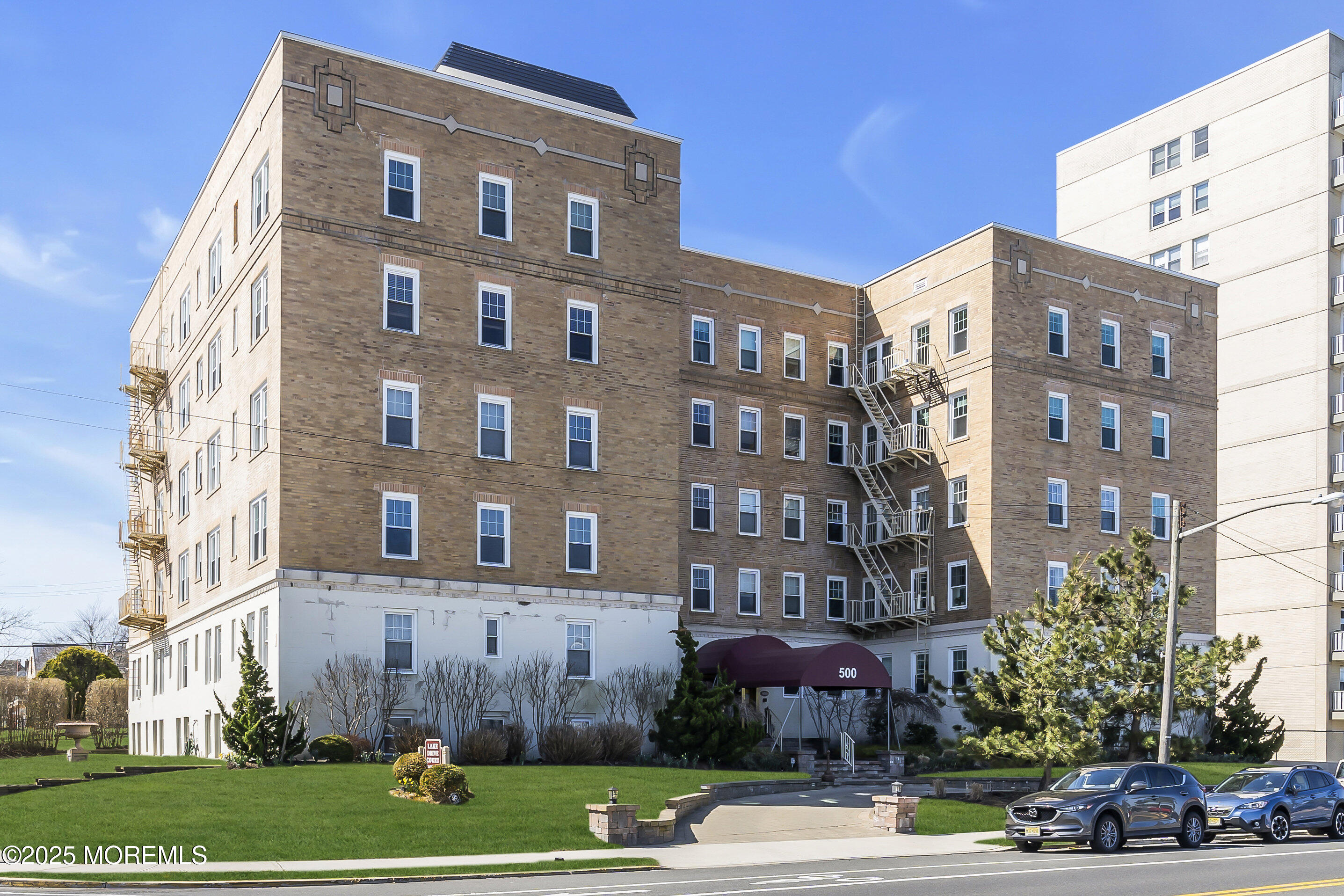 500 Deal Lake Drive 1E