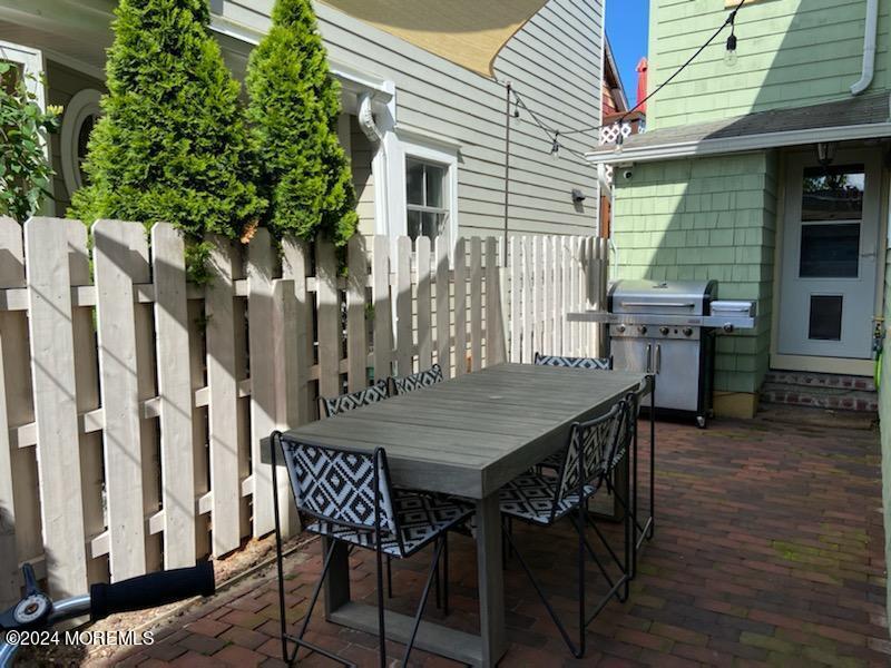 85 Mount Zion Way, 1