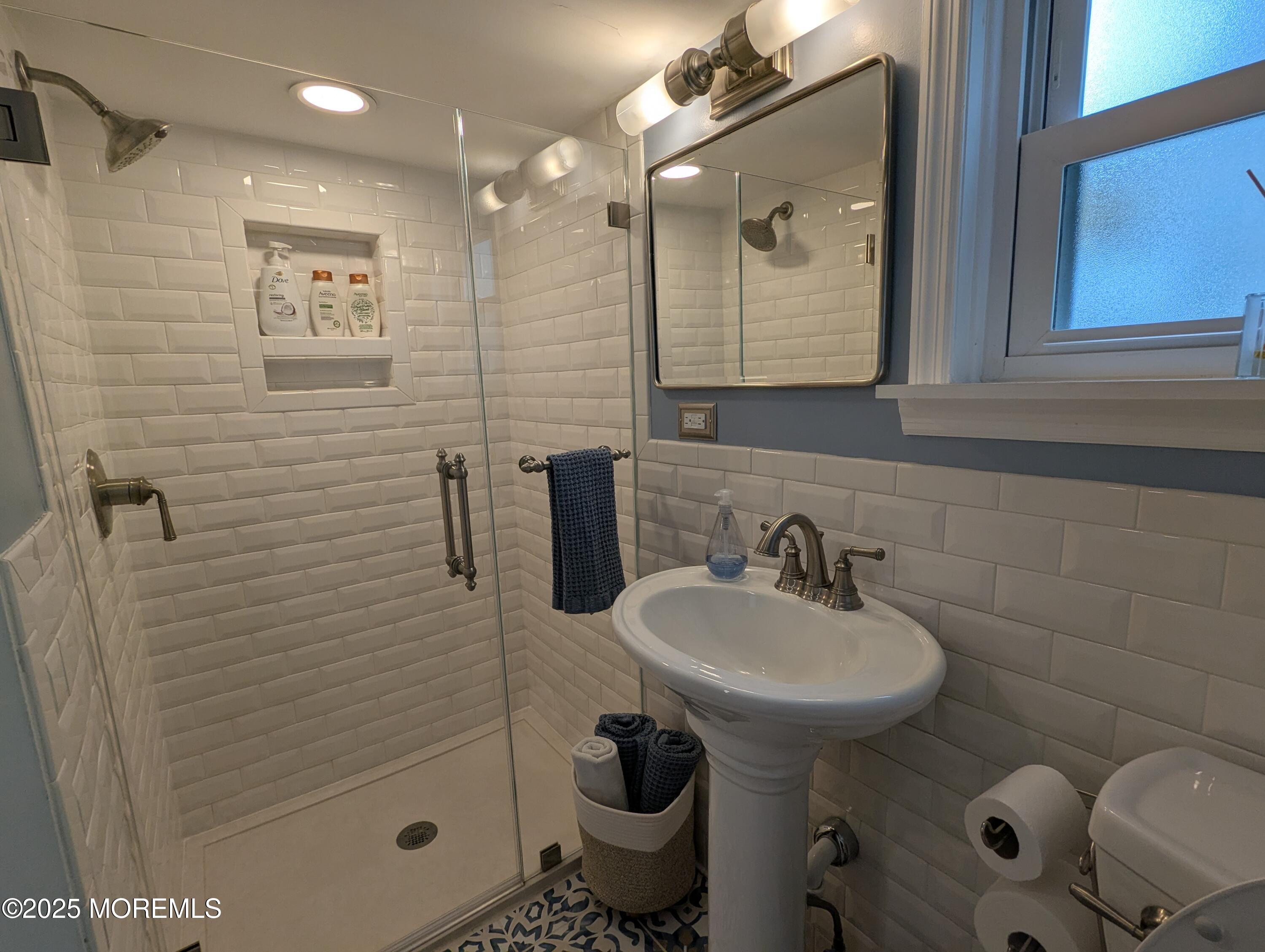 85 Mount Zion Way, 1