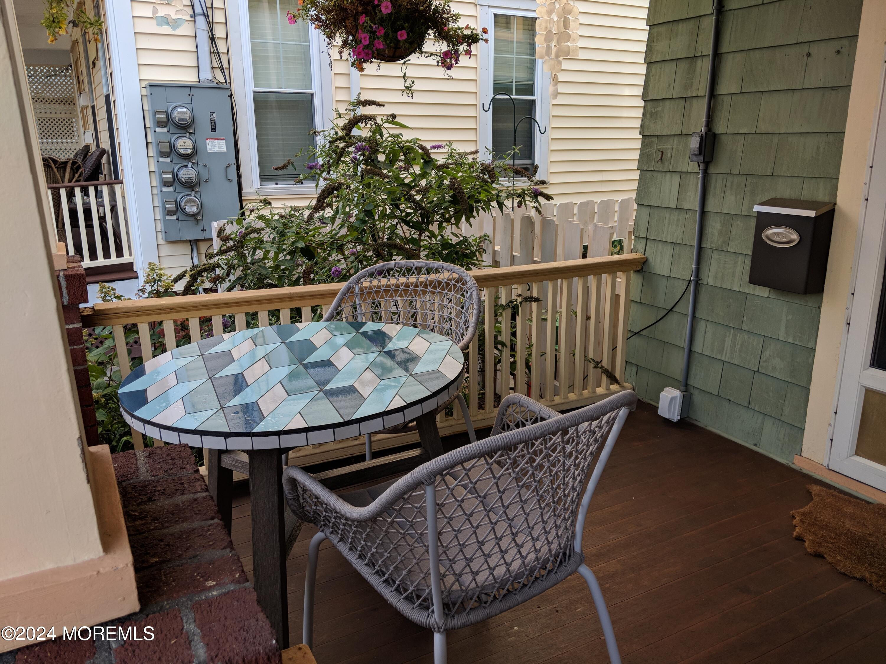 85 Mount Zion Way, 1