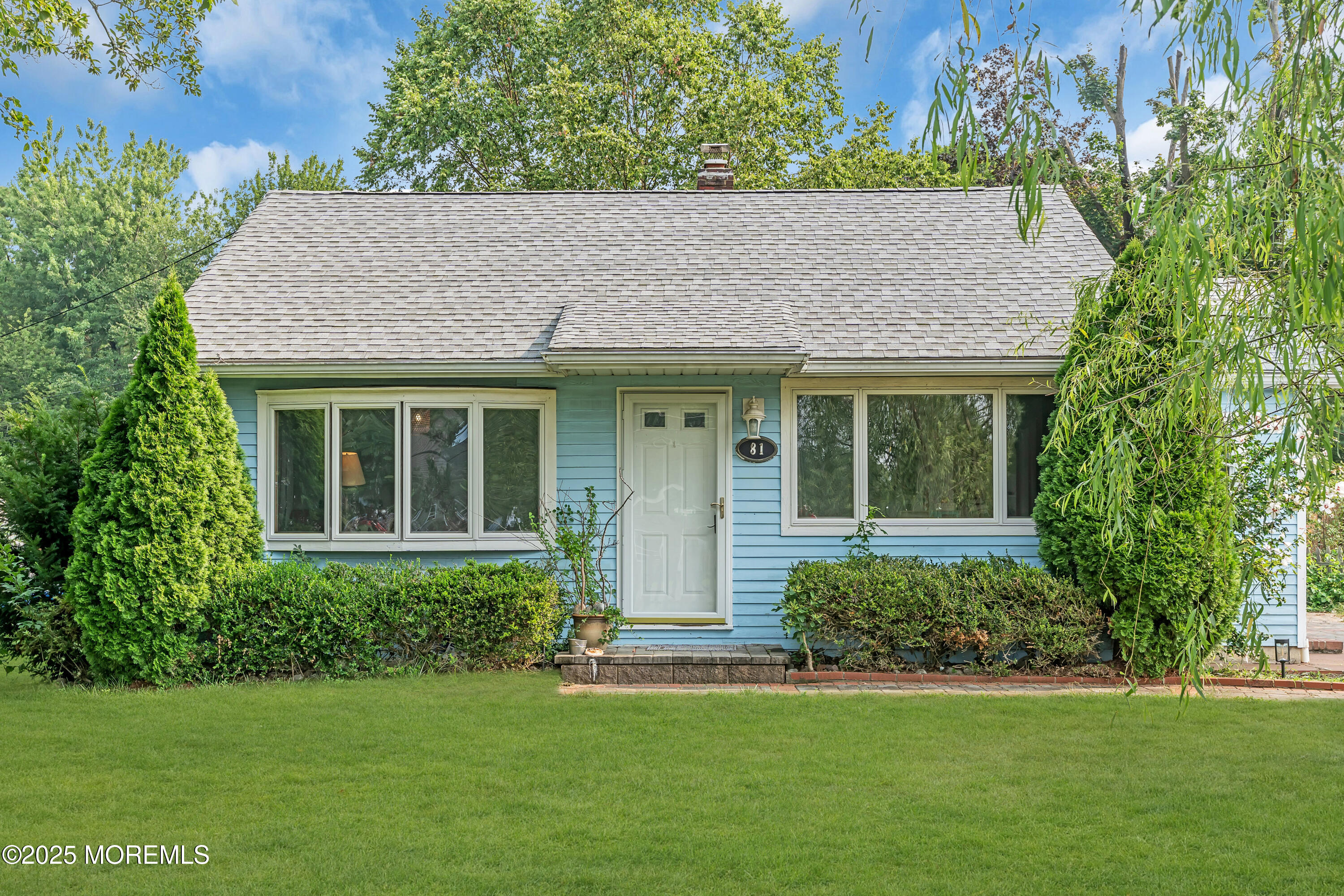 81 Crest Drive