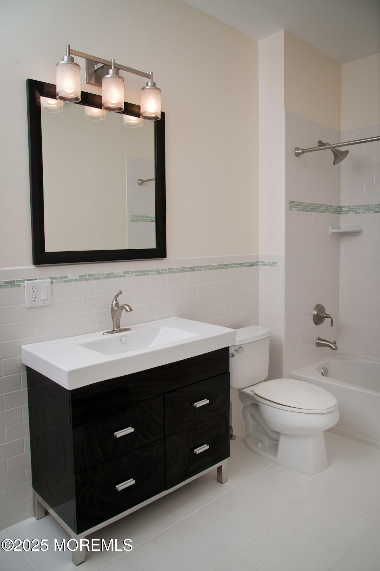 550 Cookman Avenue 221