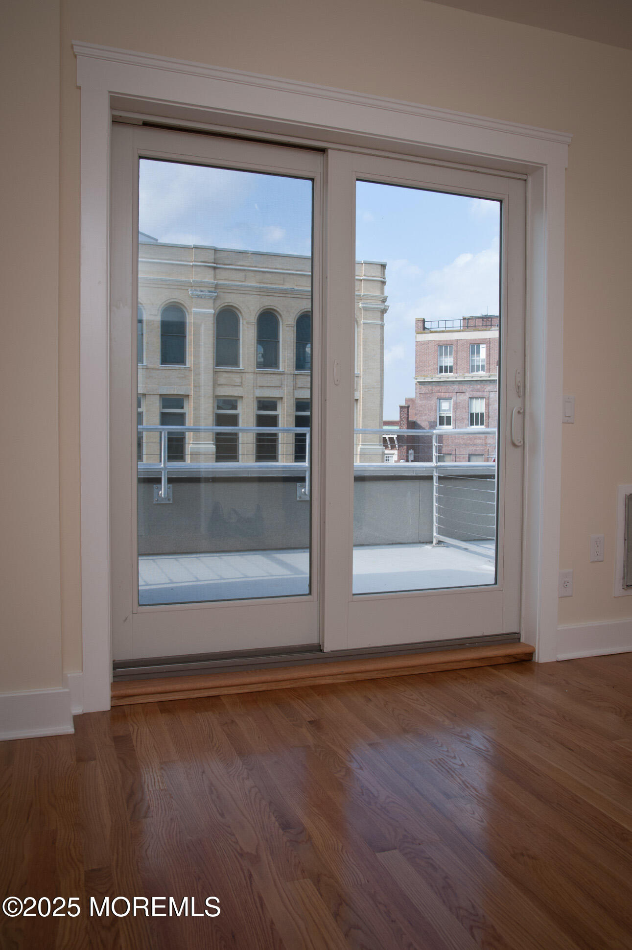 550 Cookman Avenue 221