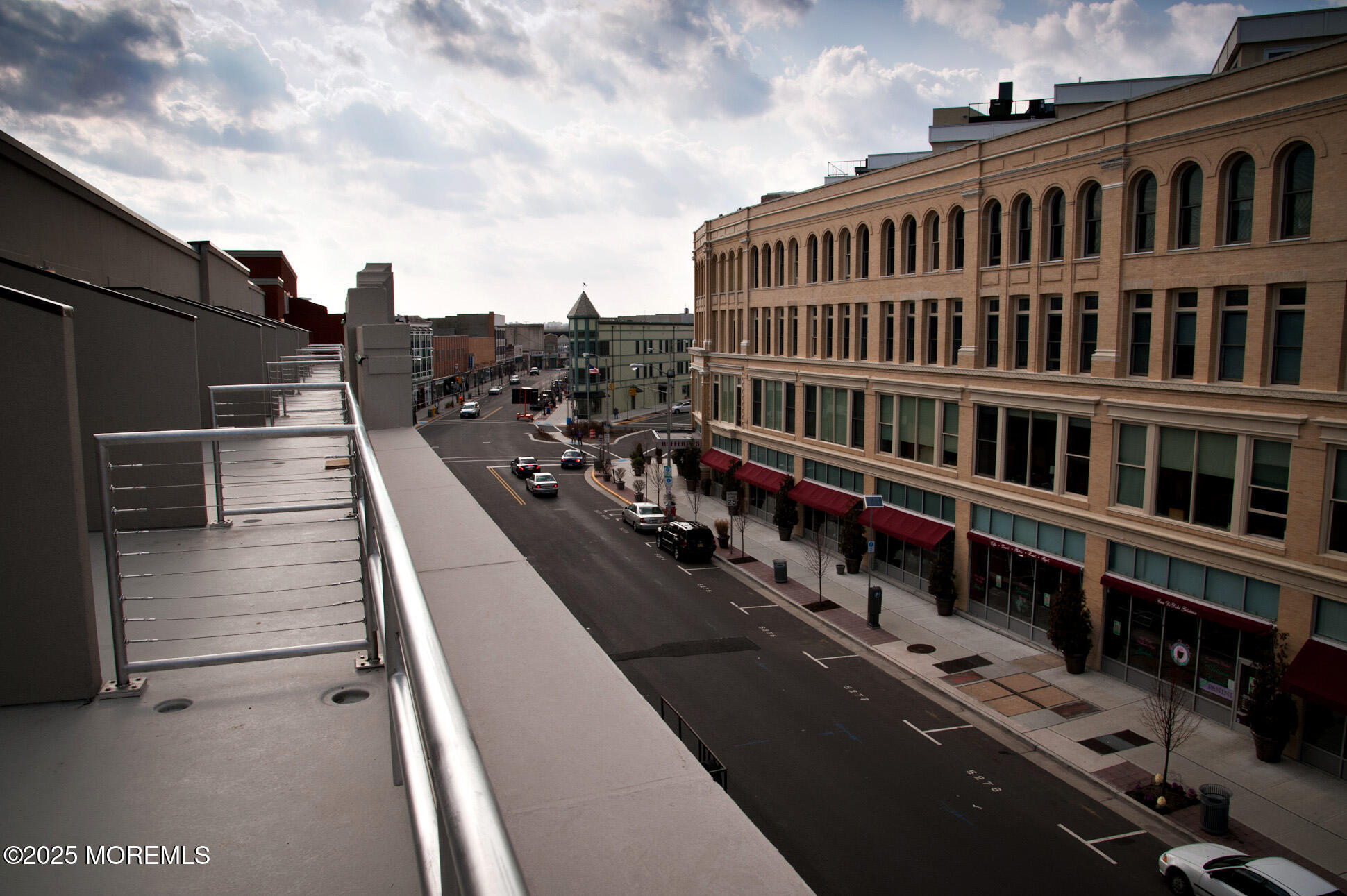 550 Cookman Avenue 221