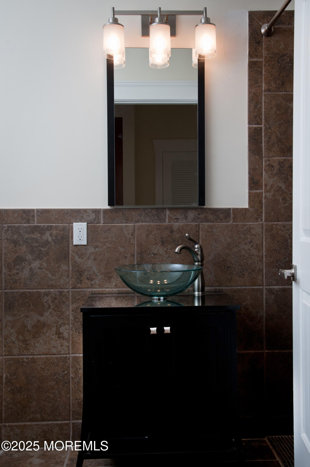 550 Cookman Avenue 208