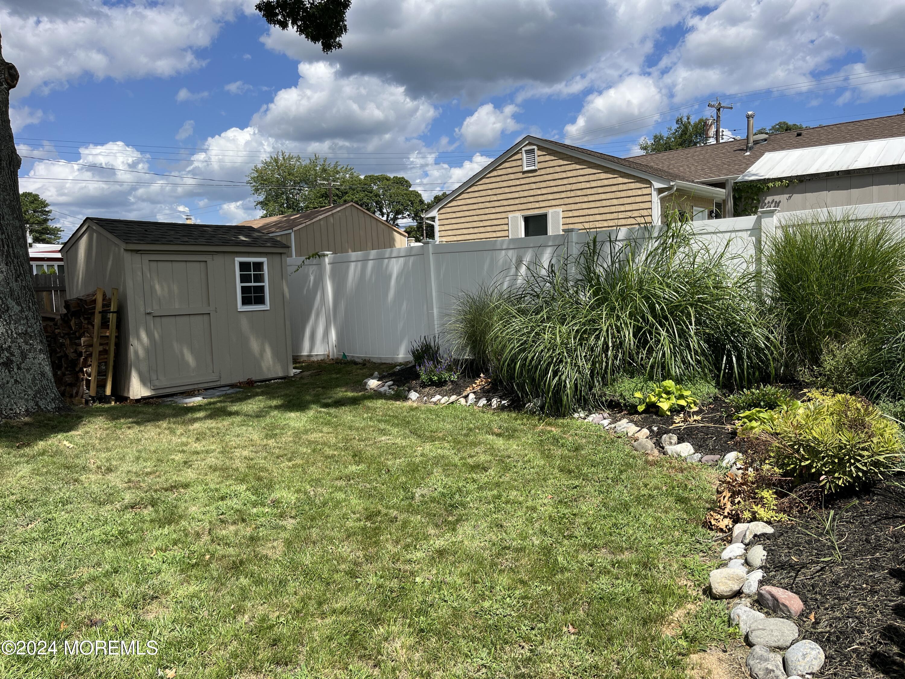 3915 Smith Drive