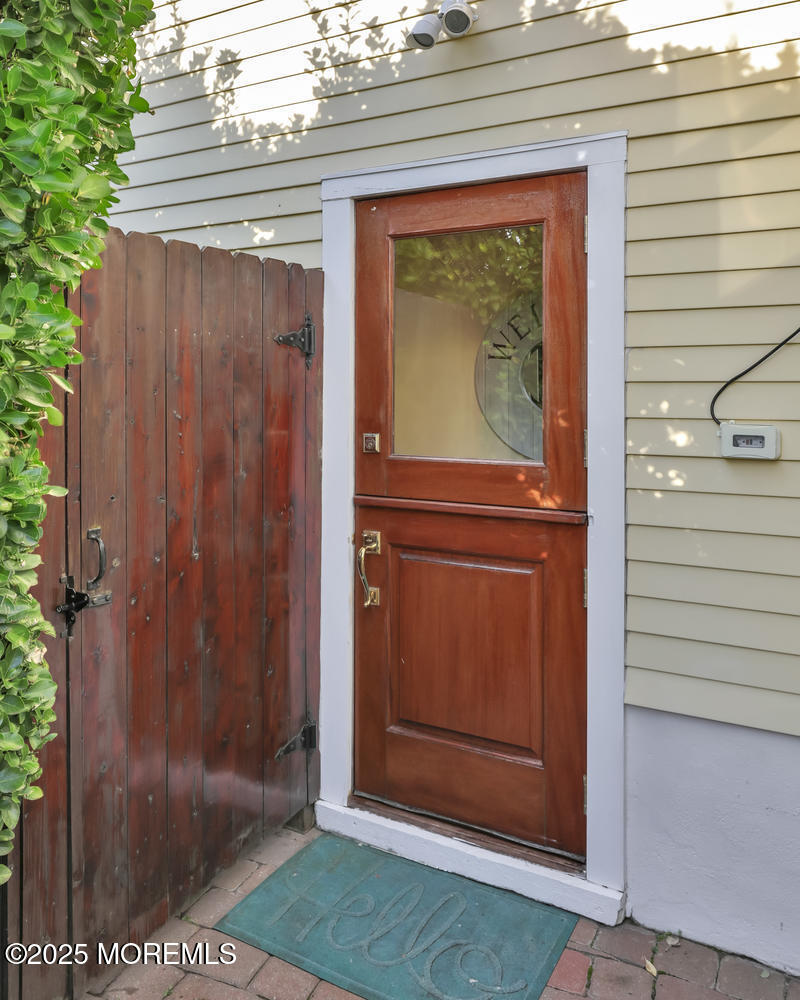 427 Monmouth Avenue