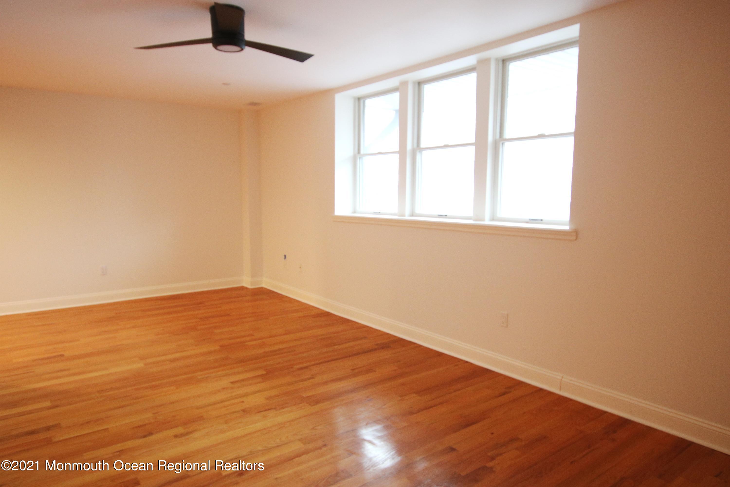1003 Bond Street 2