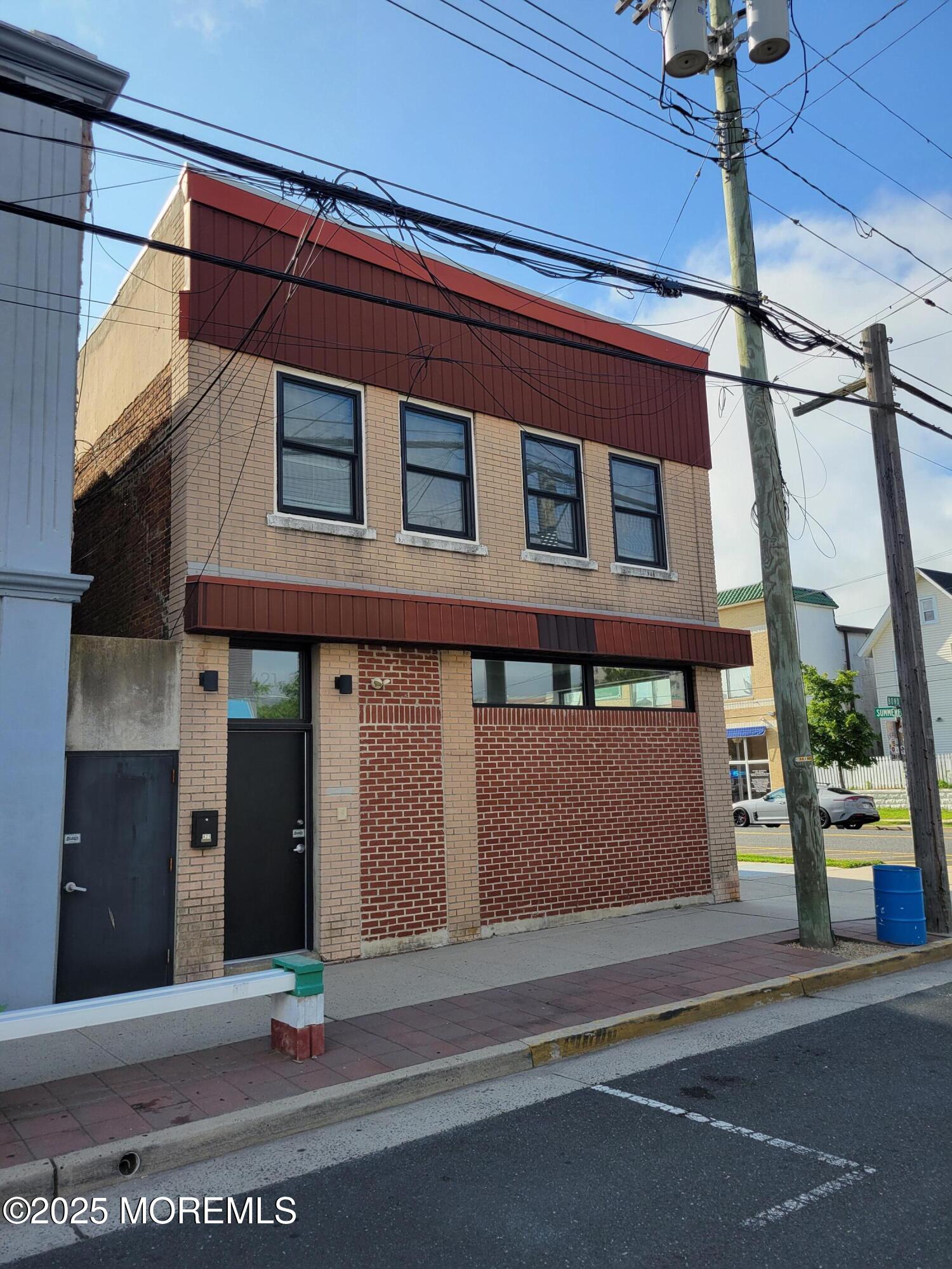 700 Summerfield Avenue