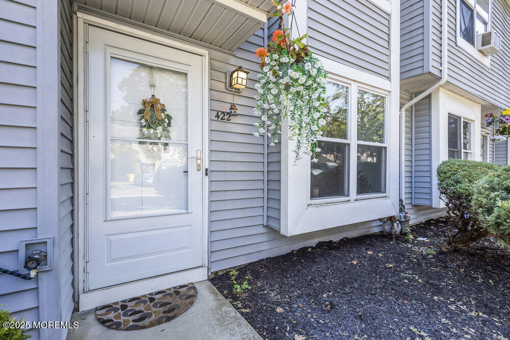 422 Woodlake Manor Drive