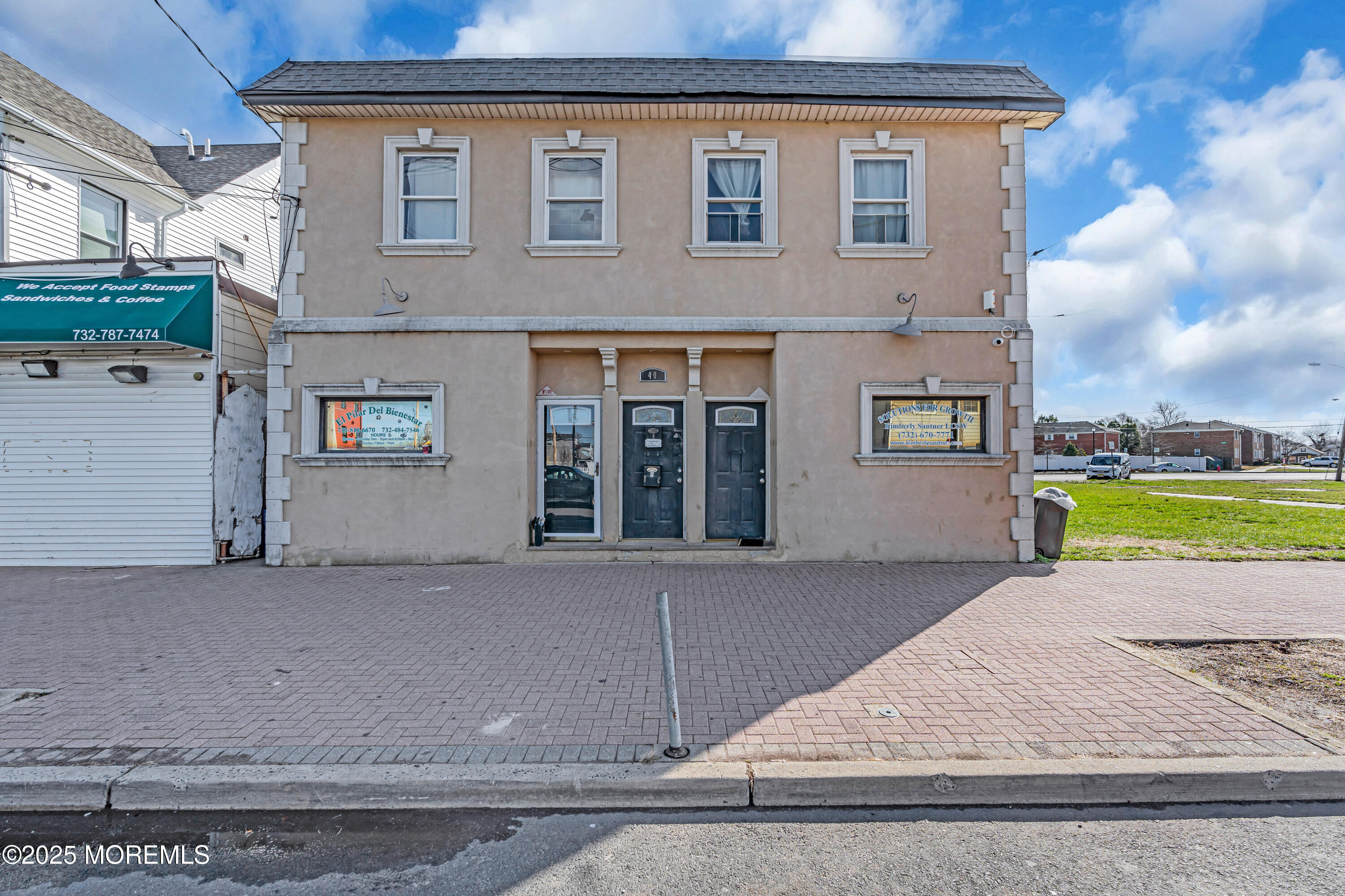 40 Carr Avenue, D