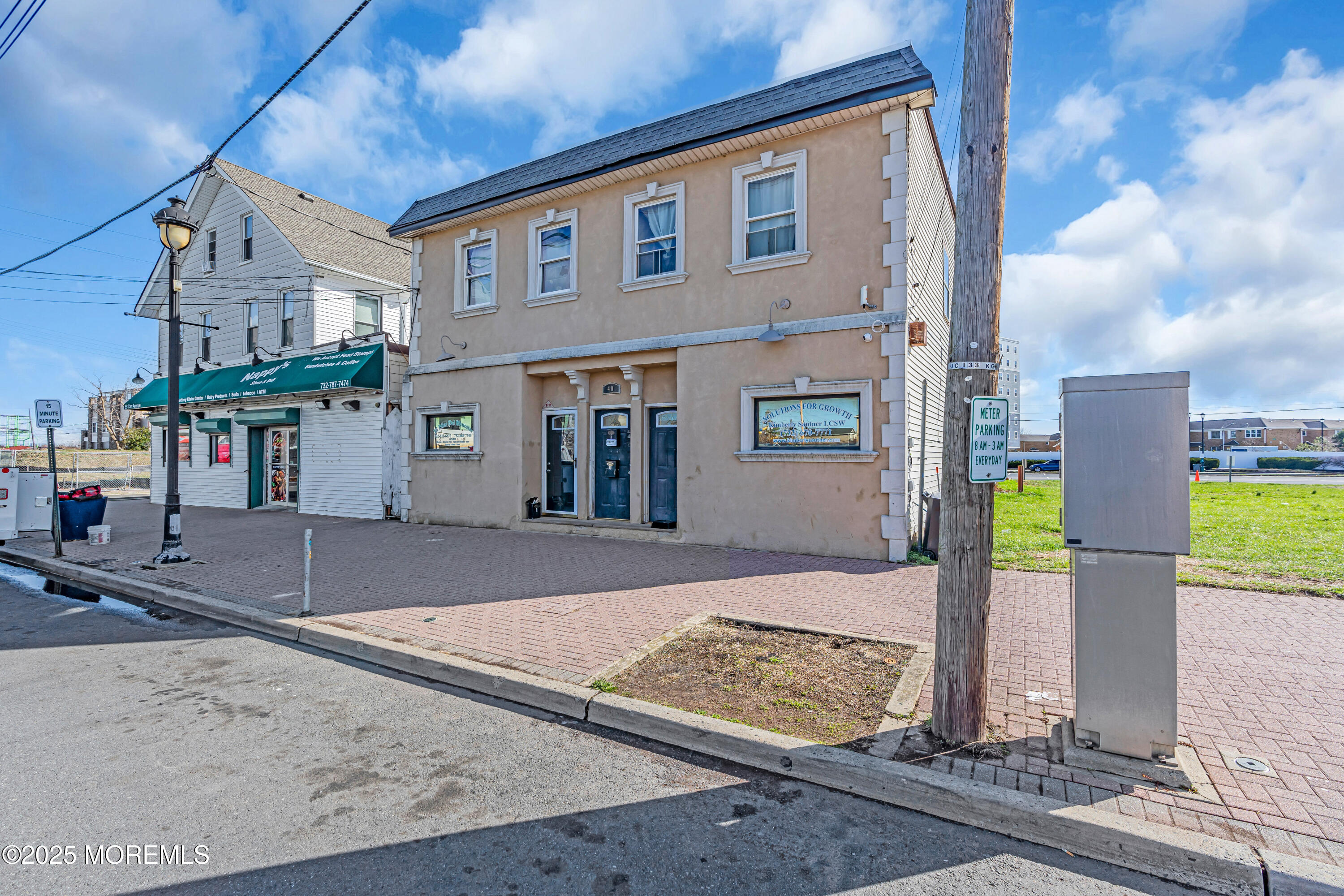 40 Carr Avenue, D